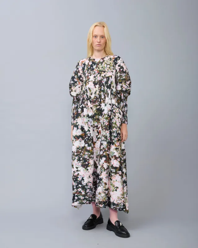 Phoebe Handpleated Dress in Holle made by Julia Heuer