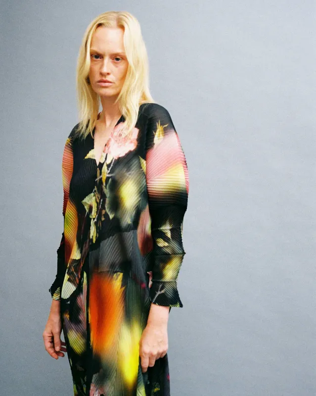 Sue Handpleated Kaftan in Edward made by Julia Heuer