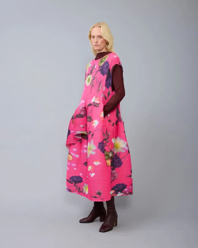 Maya Handpleated Dress in Pink Edward made by Julia Heuer