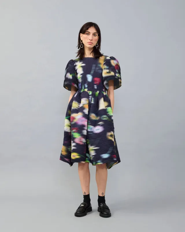 Swani Handpleated Dress in dark Mayu made by Julia Heuer