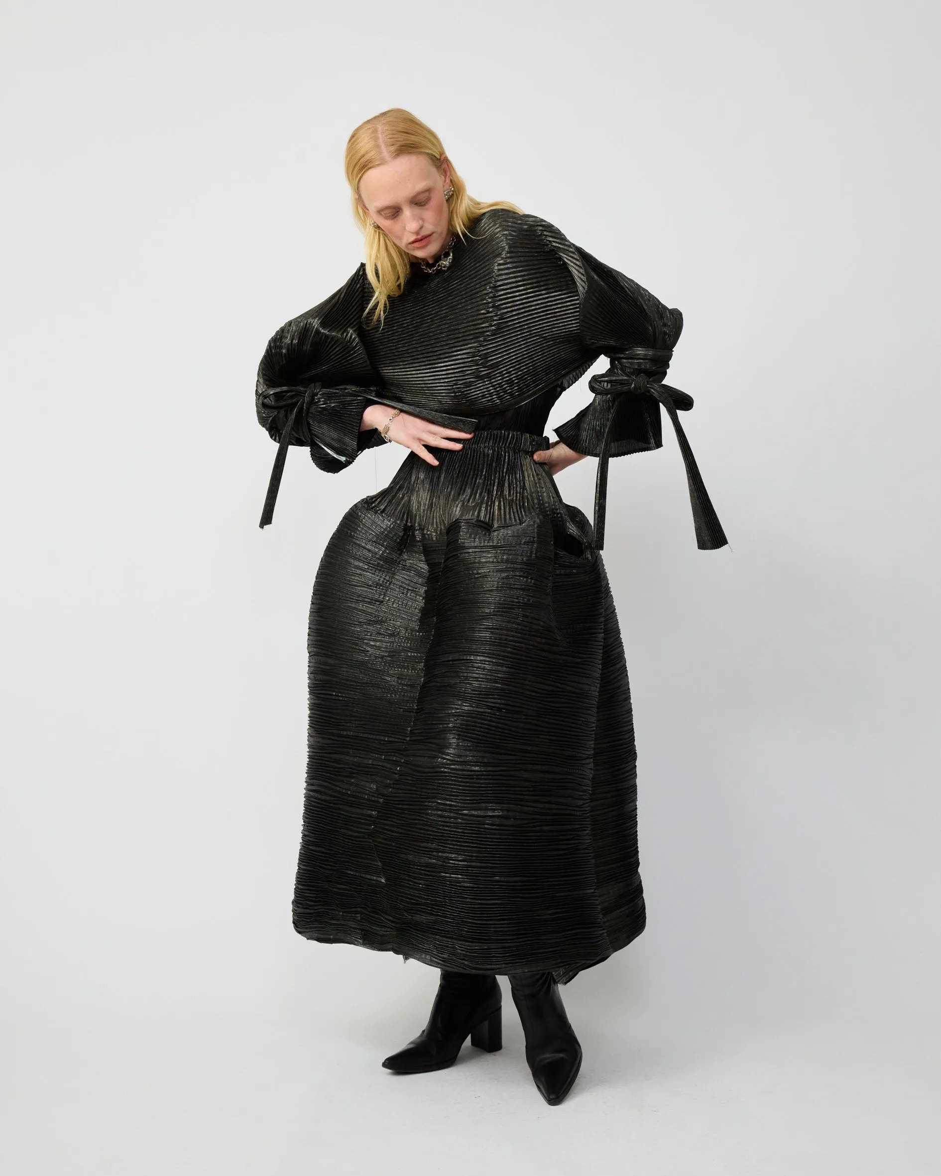 EDGAR PLEATED PONCHO IN MOSS METALLIC sold by Julia Heuer product image thumbnail 4