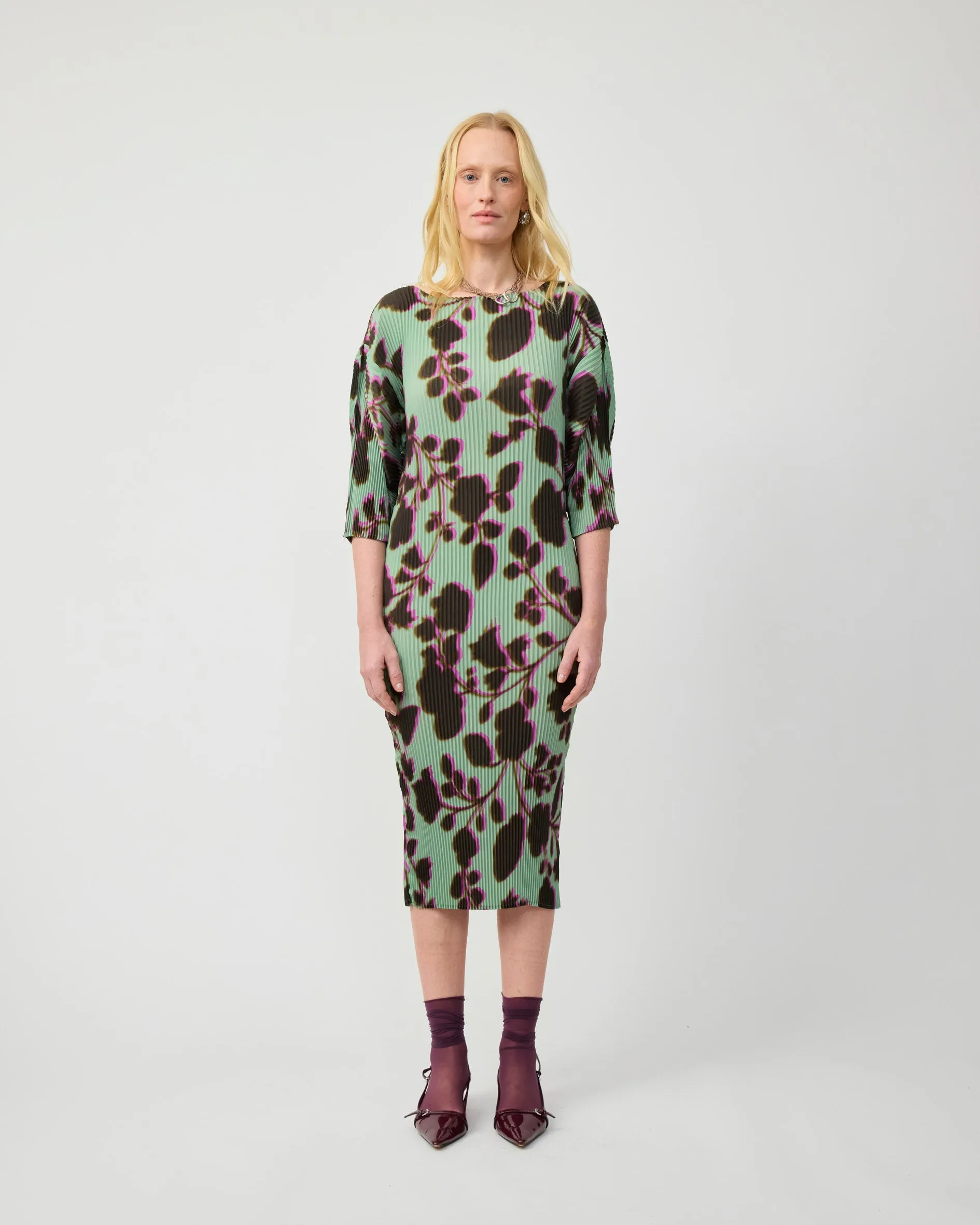 LEILA PLEATED DRESS IN PEPPERMINT INGRID sold by Julia Heuer