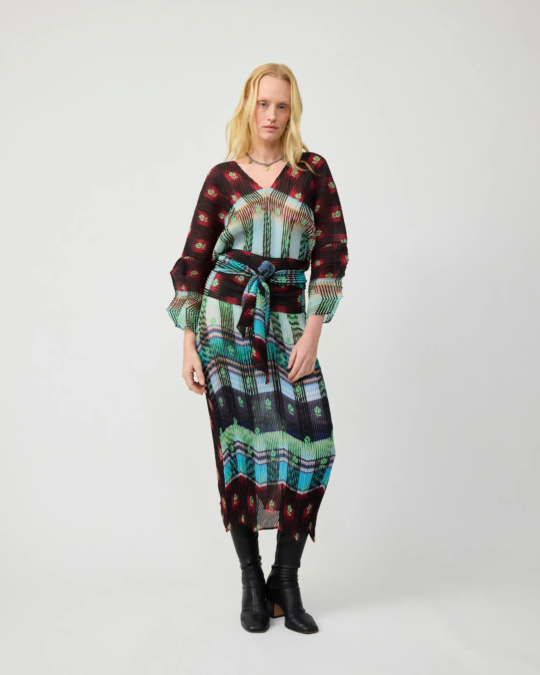 SUE HANDPLEATED KAFTAN IN LIGHT HELGE sold by Julia Heuer