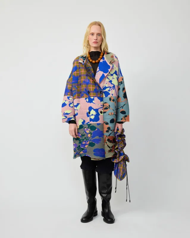 JOHAN HANDPLEATED COAT IN PATCHWORK INGRID made by Julia Heuer