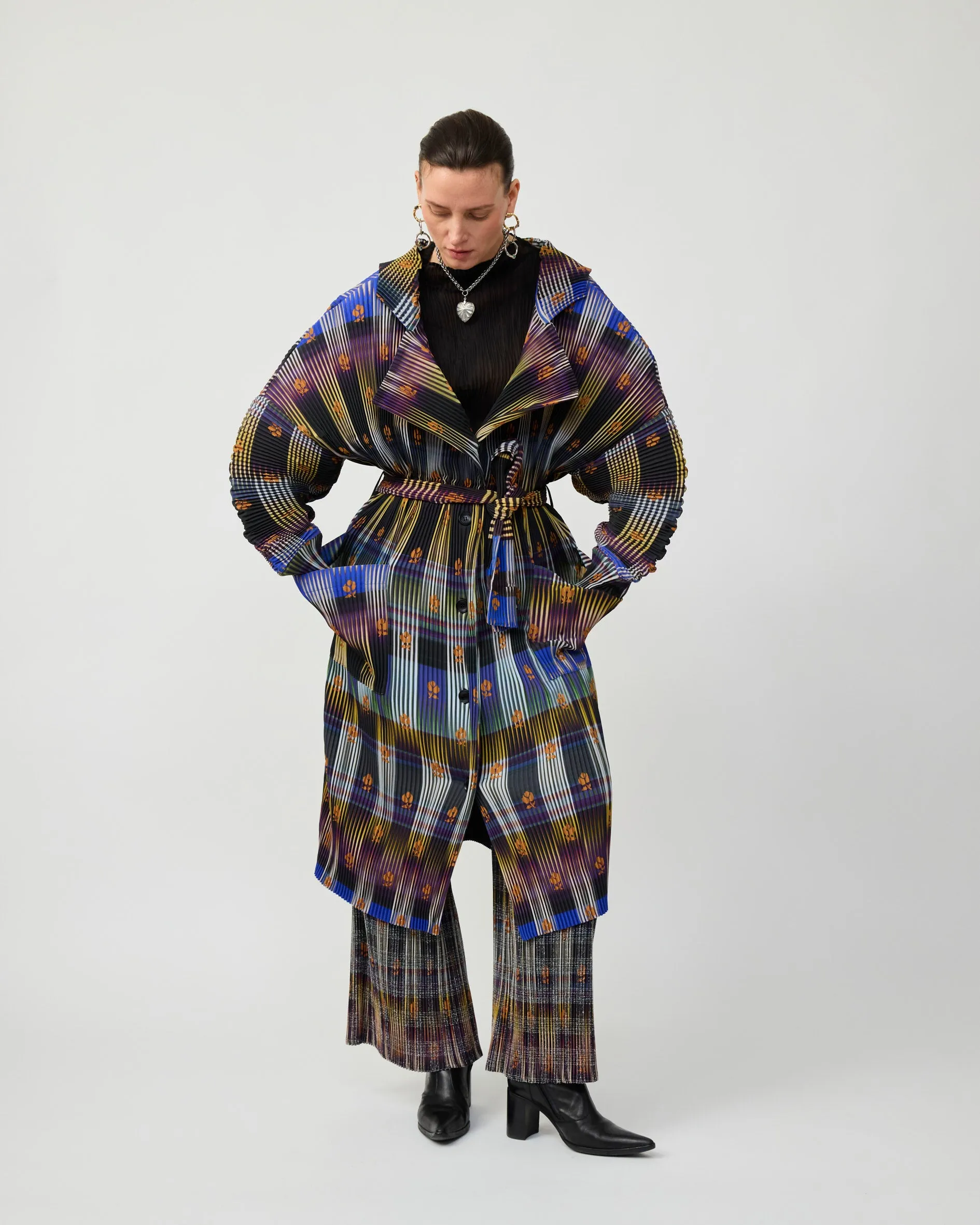 KONRAD PLEATED COAT IN HELGE sold by Julia Heuer product image thumbnail 4