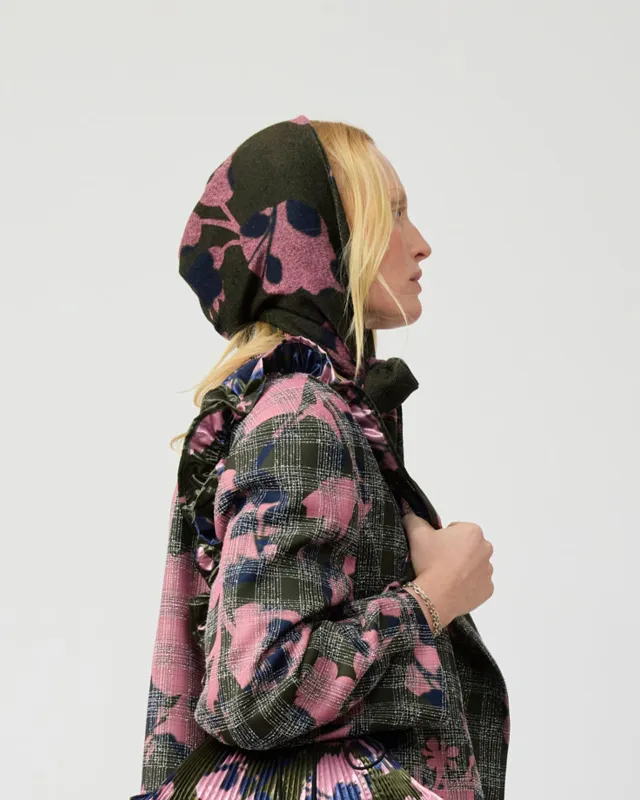 GRETE HEADPIECE IN MOSS INGRID made by Julia Heuer