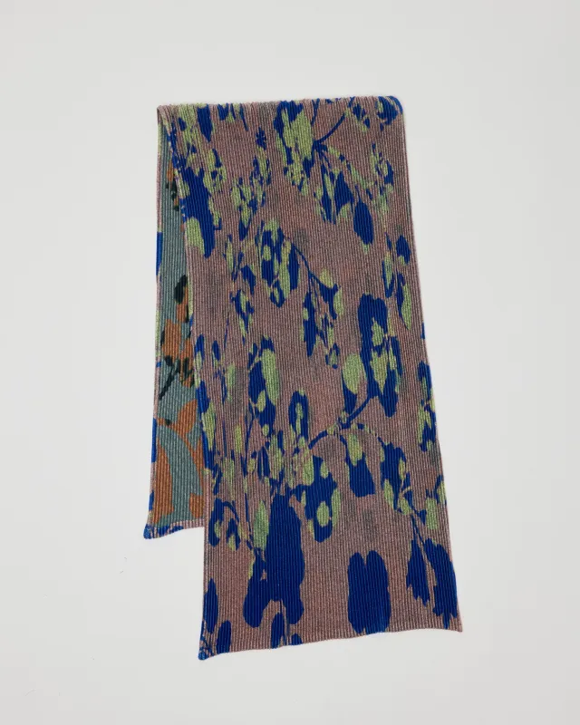 ZOLA PLEATED KNIT SCARF IN BLUSH INGRID made by Julia Heuer