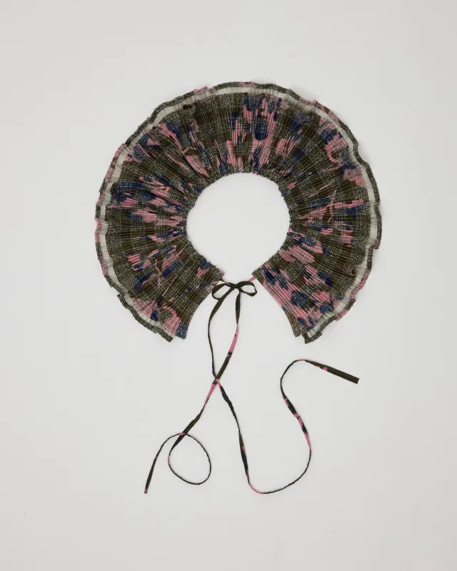 WINNIE PLEATED COLLAR IN MOSS INGRID made by Julia Heuer