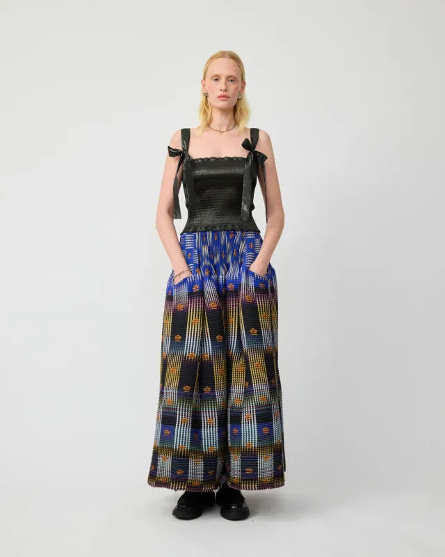 KENZA HANDPLEATED SKIRT IN HELGE made by Julia Heuer