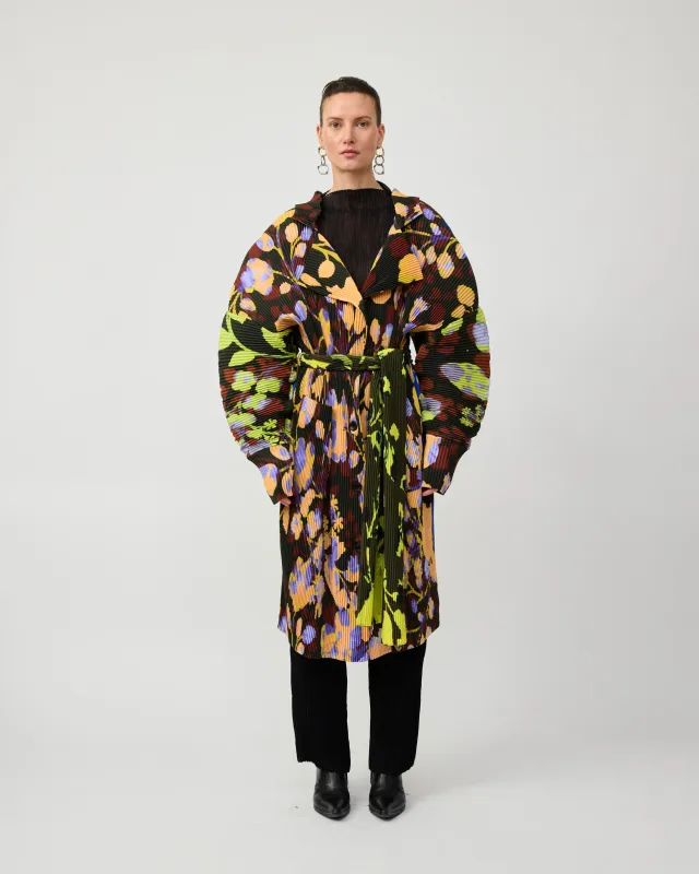 KONRAD PLEATED COAT IN PATCHWORK INGRID made by Julia Heuer
