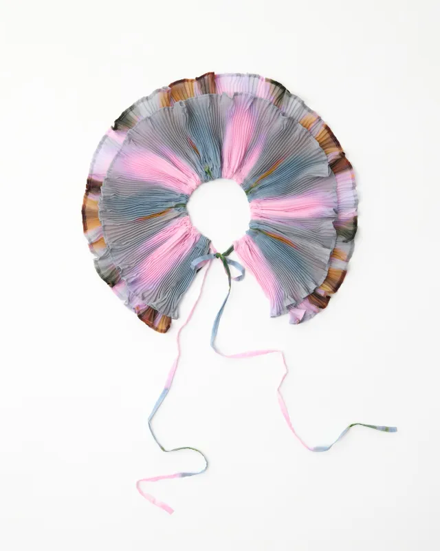 Winnie Pleated Collar in Maris made by Julia Heuer