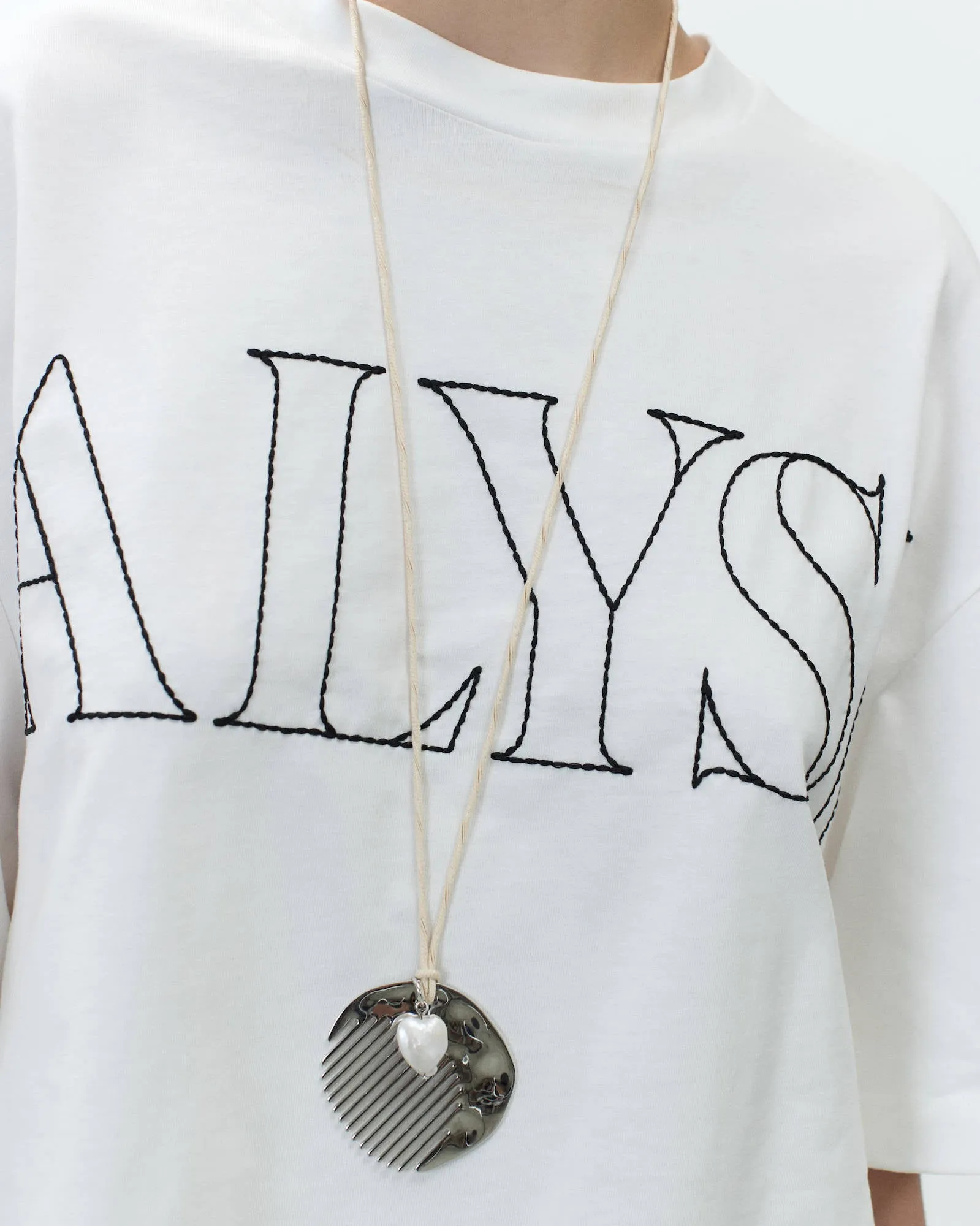 EMBROIDERED T-SHIRT WITH BOXY EMBROIDERY sold by ALYSI product image thumbnail 2