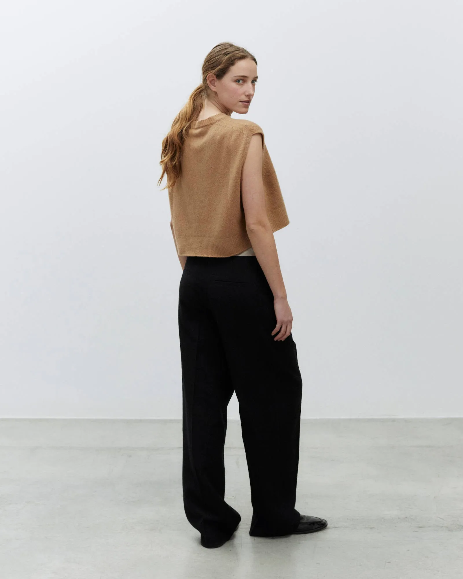STRAIGHT SOFT WOOL TROUSERS sold by ALYSI product image thumbnail 4