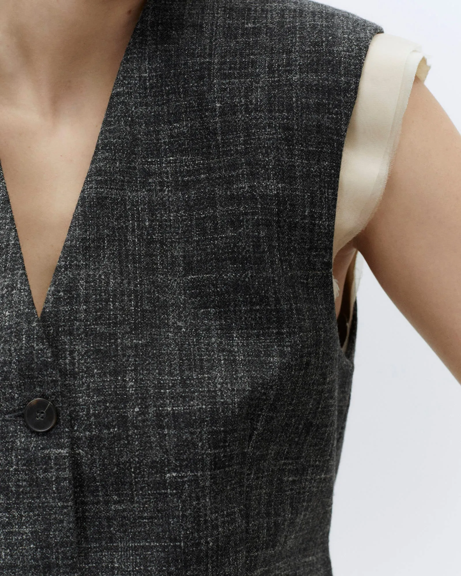 GRANIGLIA WOOL VEST sold by ALYSI product image thumbnail 2