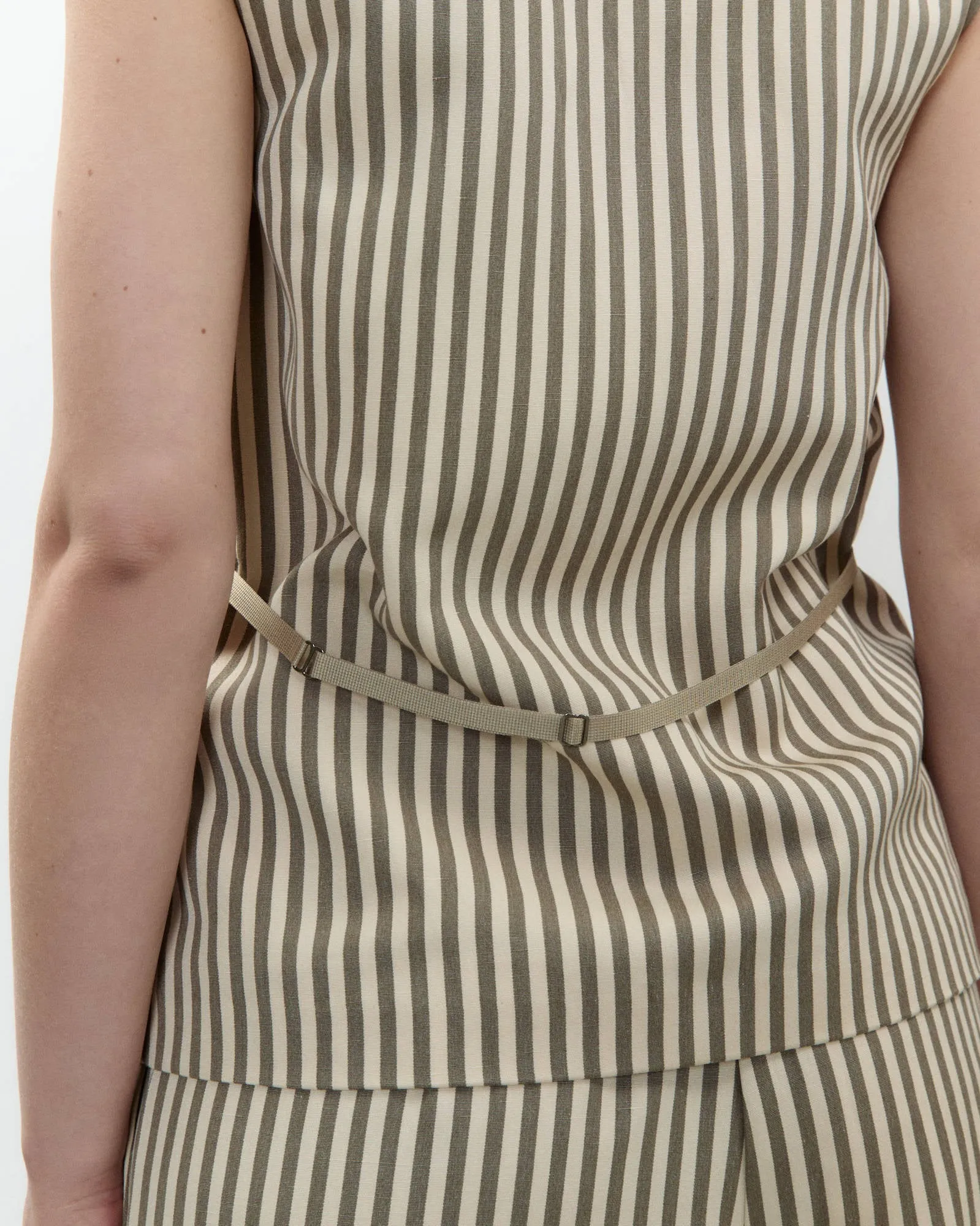 STRIPED TAILORED VEST sold by ALYSI product image thumbnail 4