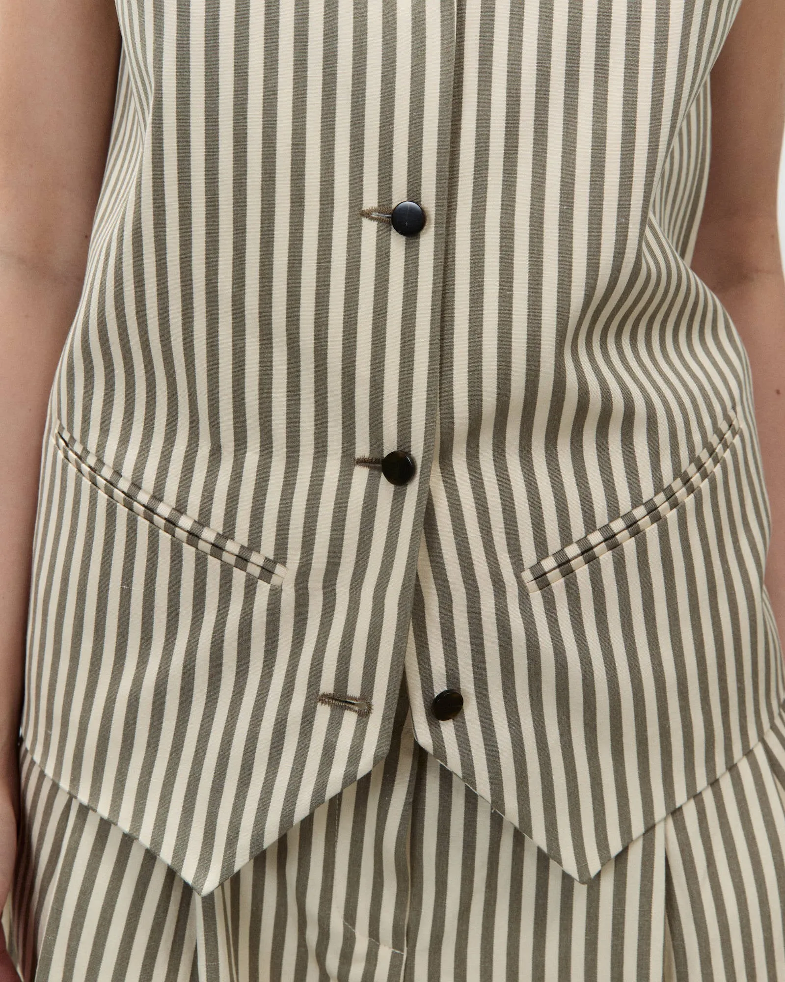 STRIPED TAILORED VEST sold by ALYSI product image thumbnail 2