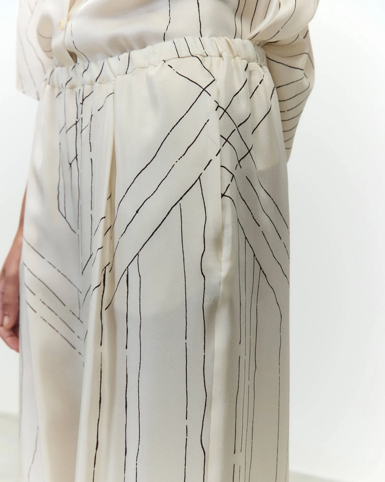 PRINTED SILK TROUSERS sold by ALYSI product image thumbnail 2