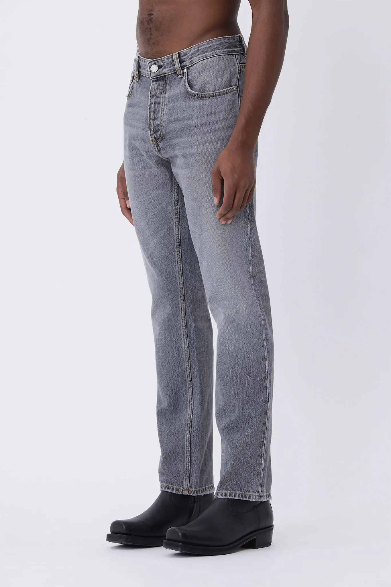 Archer Wantet Grey sold by Won Hundred product image thumbnail 2