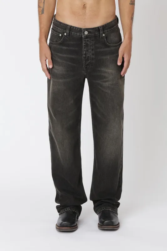 Steve 80s Black made by Won Hundred