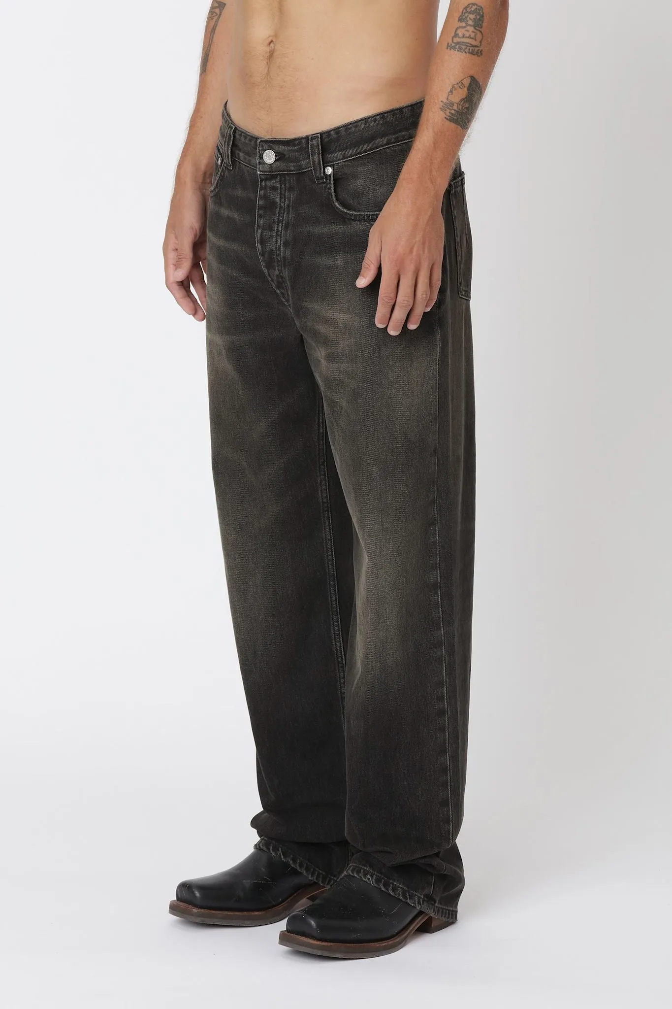 Steve 80s Black sold by Won Hundred product image thumbnail 2