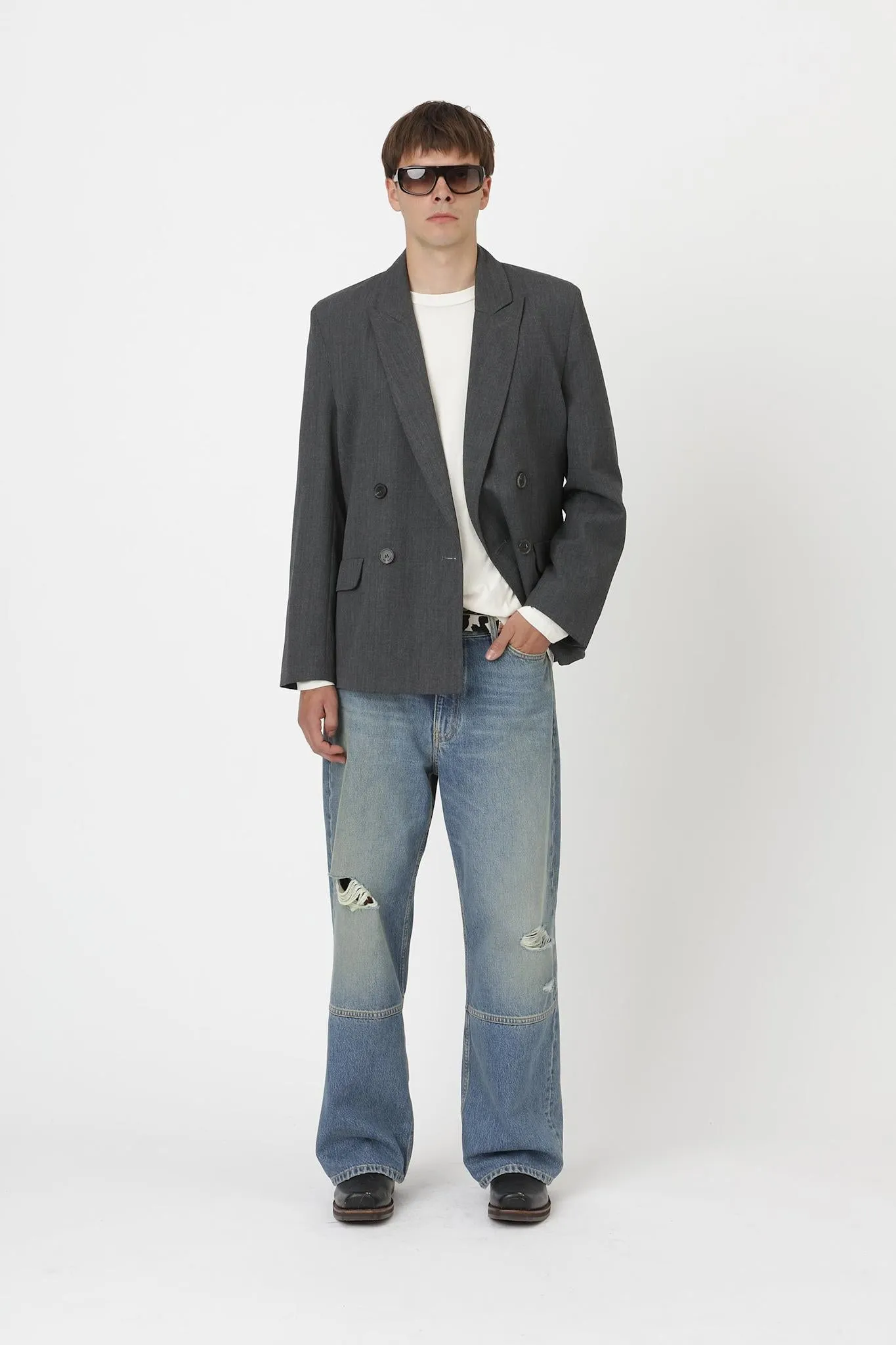 Kaison sold by Won Hundred