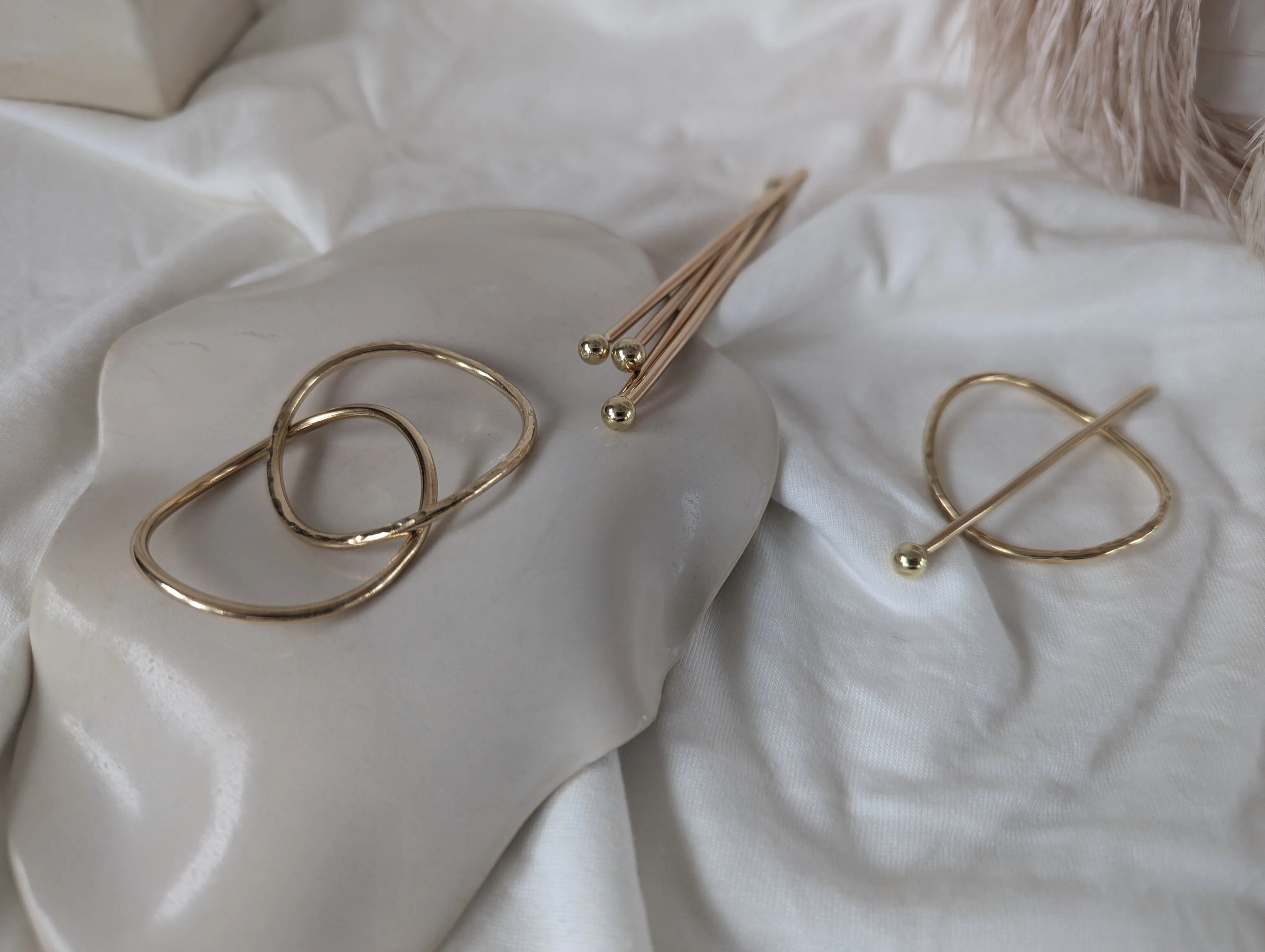 SS: Circle Hairpin sold by Vanderzee product image thumbnail 5