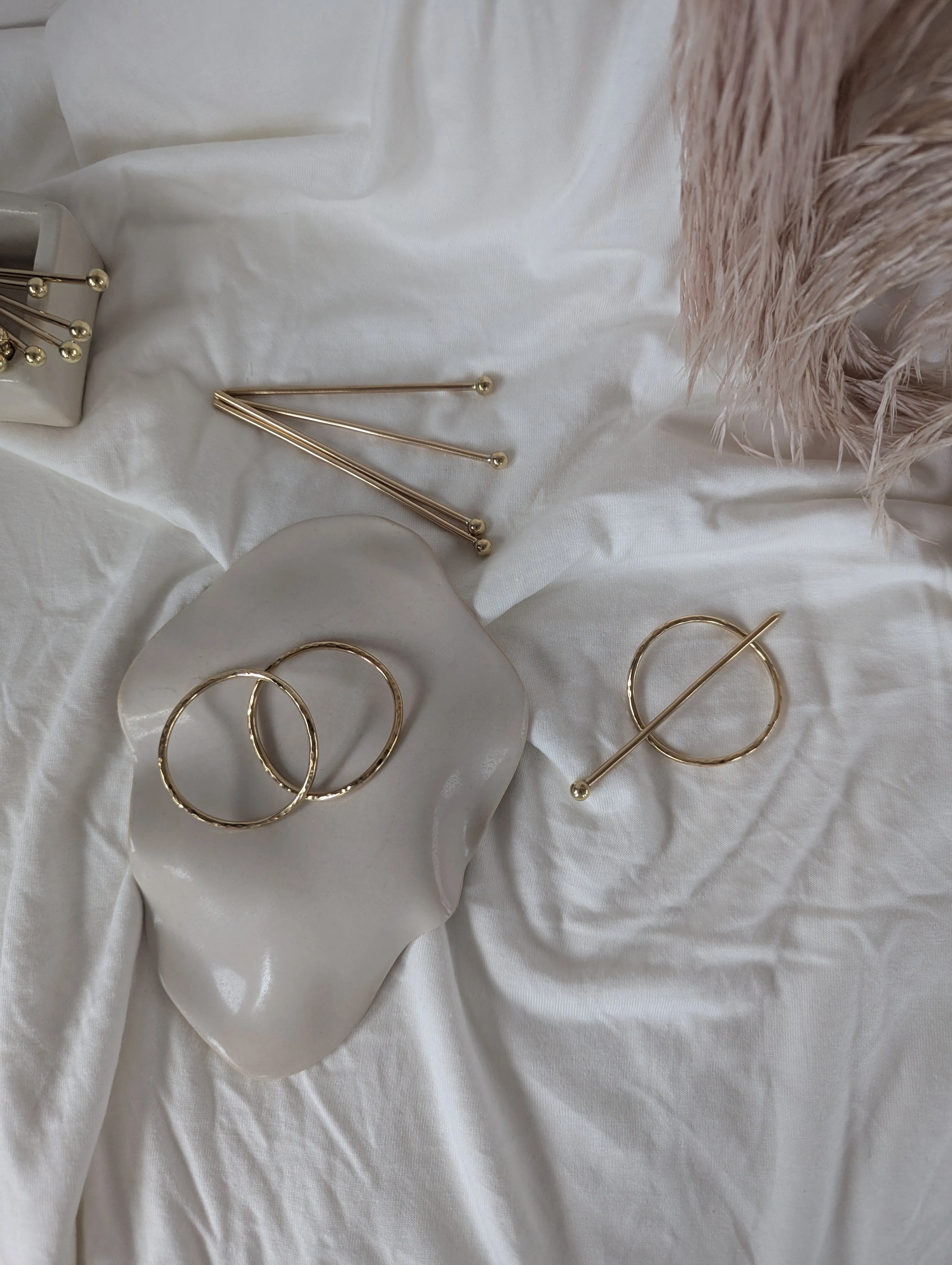 SS: Circle Hairpin sold by Vanderzee product image thumbnail 4