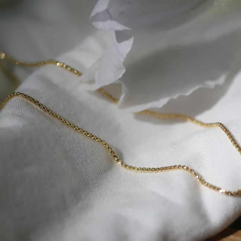 Box Chain sold by Vanderzee