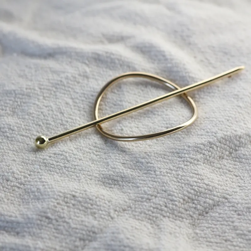 Circle Hairpin sold by Vanderzee