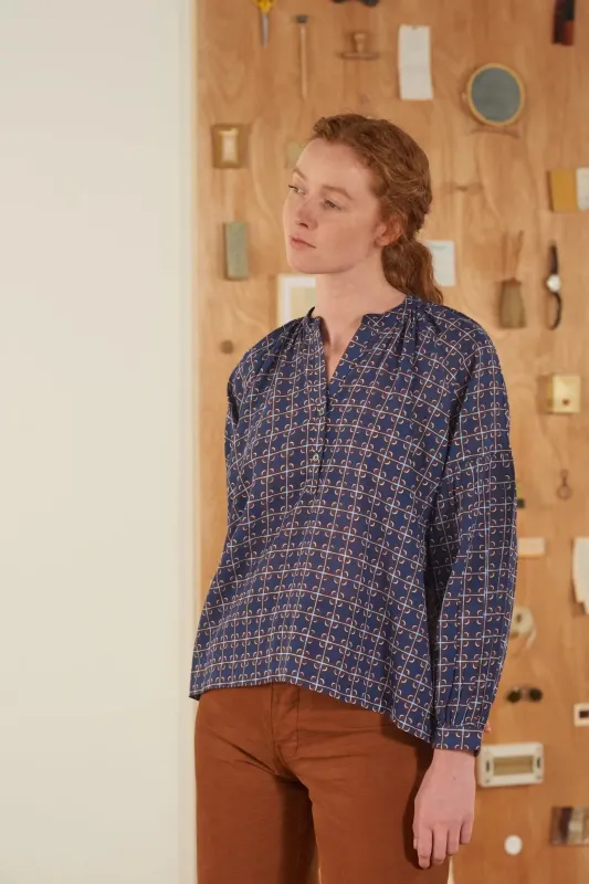 Blouse Louise N°708 Clover Navy Blue sold by Moismont