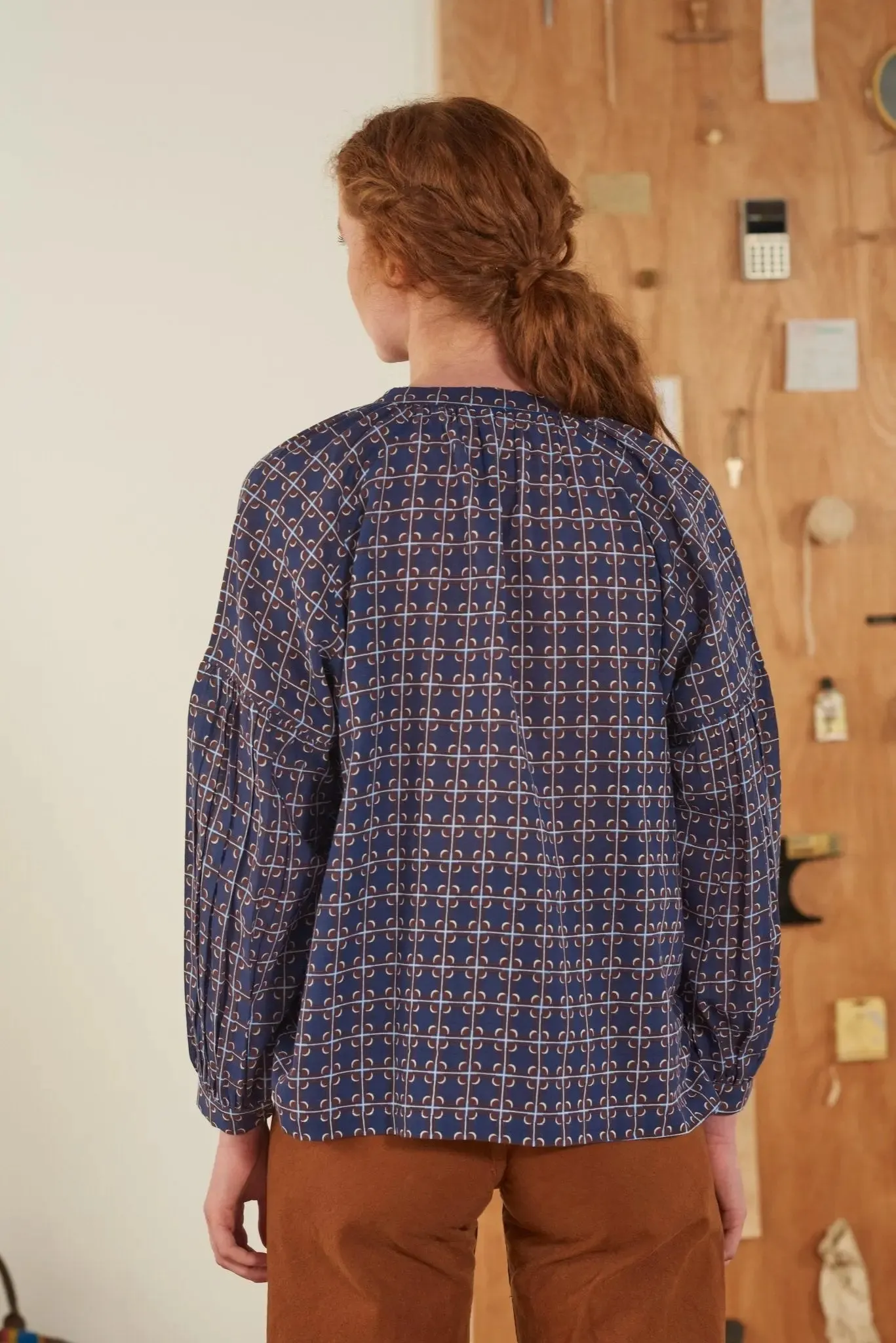 Blouse Louise N°708 Clover Navy Blue sold by Moismont product image thumbnail 4