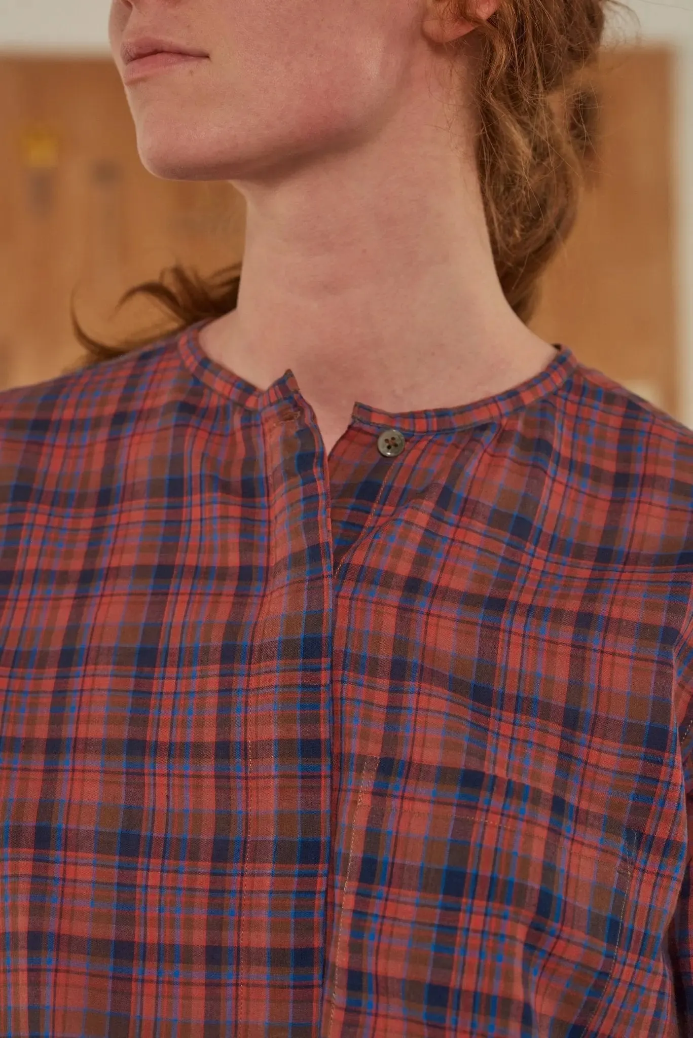 Chemise Lucia N°706 Checks Chenai Indian Red sold by Moismont product image thumbnail 3