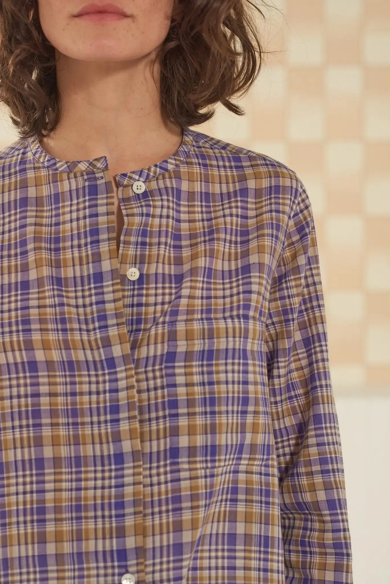 Chemise Lucia N°706 Checks Chenai Violette sold by Moismont product image thumbnail 3