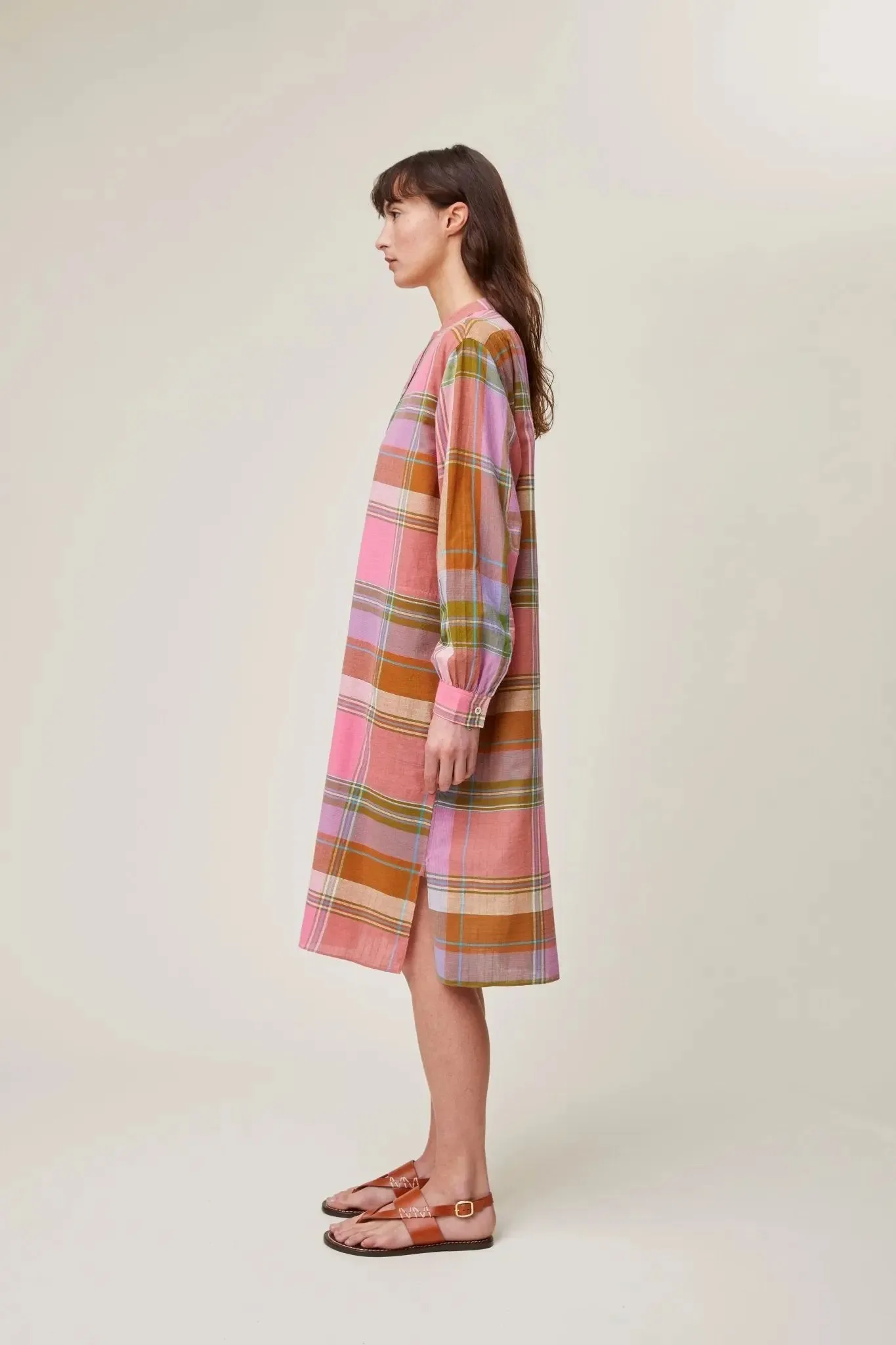 Robe Martine N°736 Madurai Pop Pink sold by Moismont product image thumbnail 2