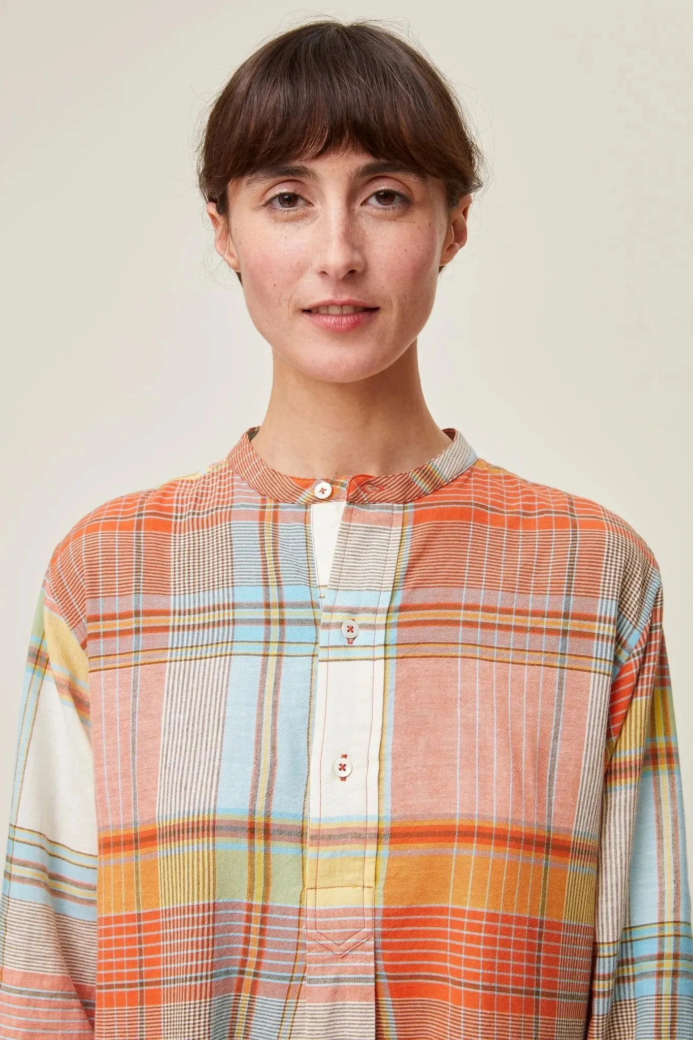 Robe Martine N°736 Madurai Poppy Red sold by Moismont product image thumbnail 4