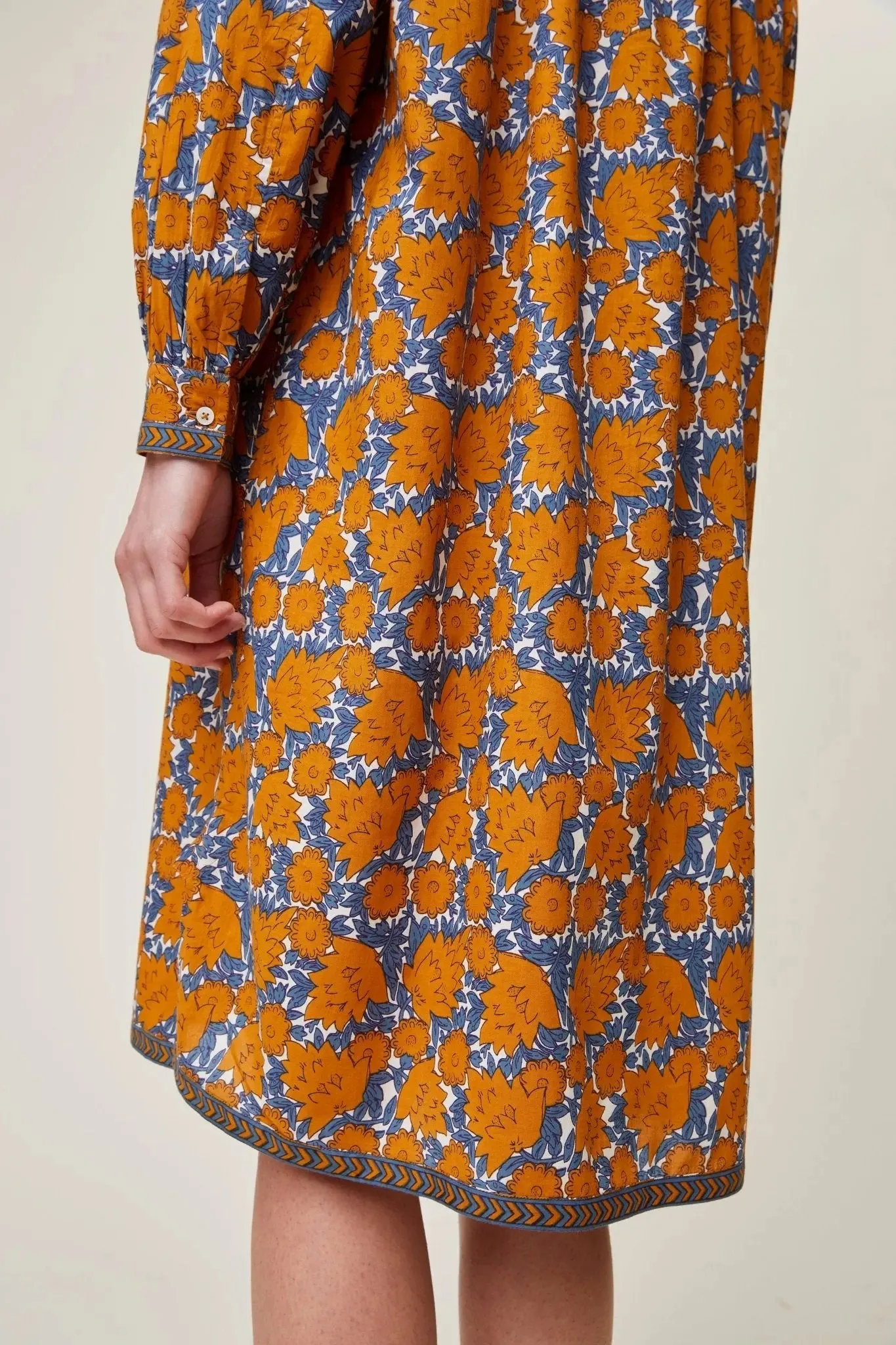 Robe Martine N°736 Amber Terracotta sold by Moismont product image thumbnail 4