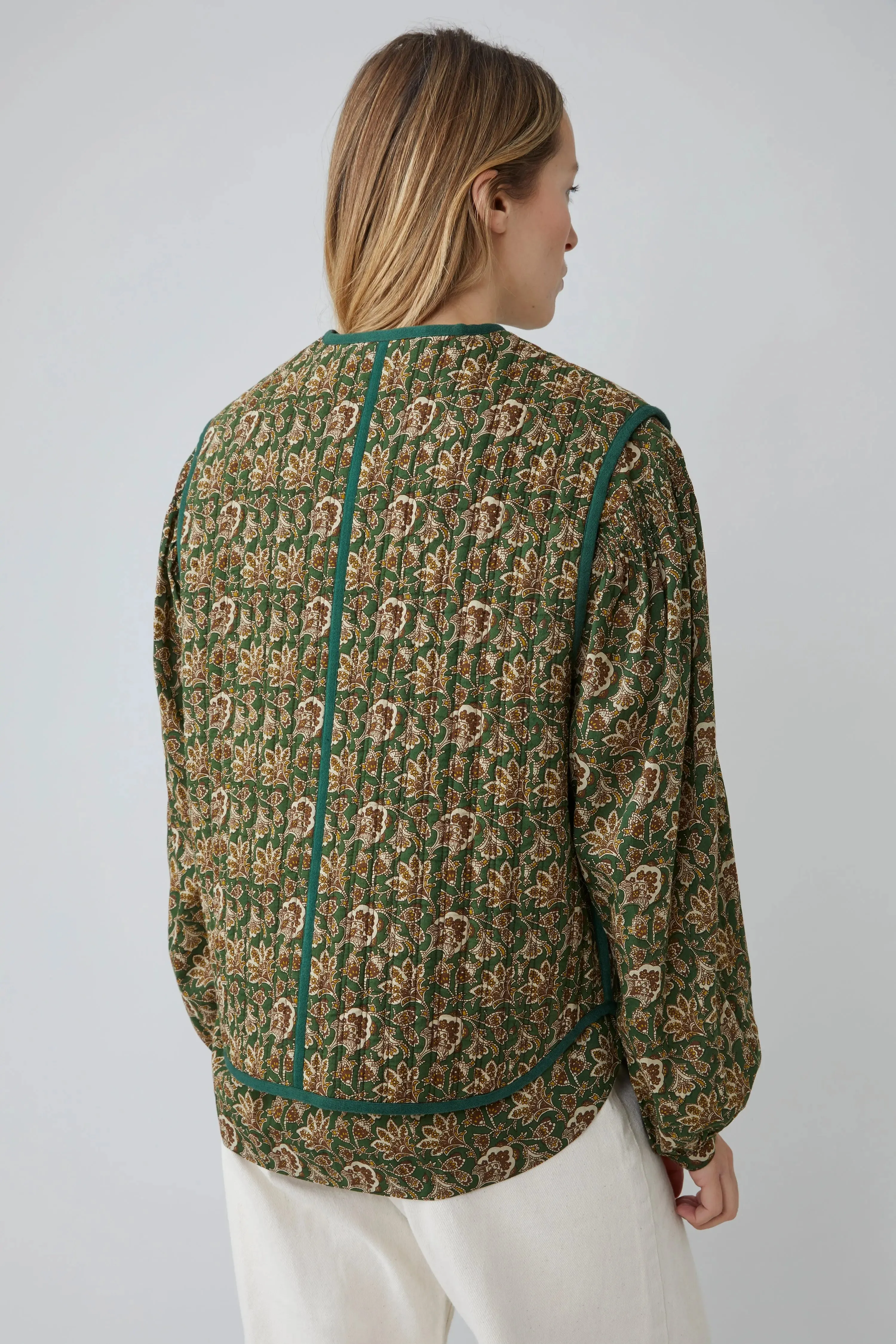 Gilet Ava N°813 India British Green sold by Moismont product image thumbnail 4