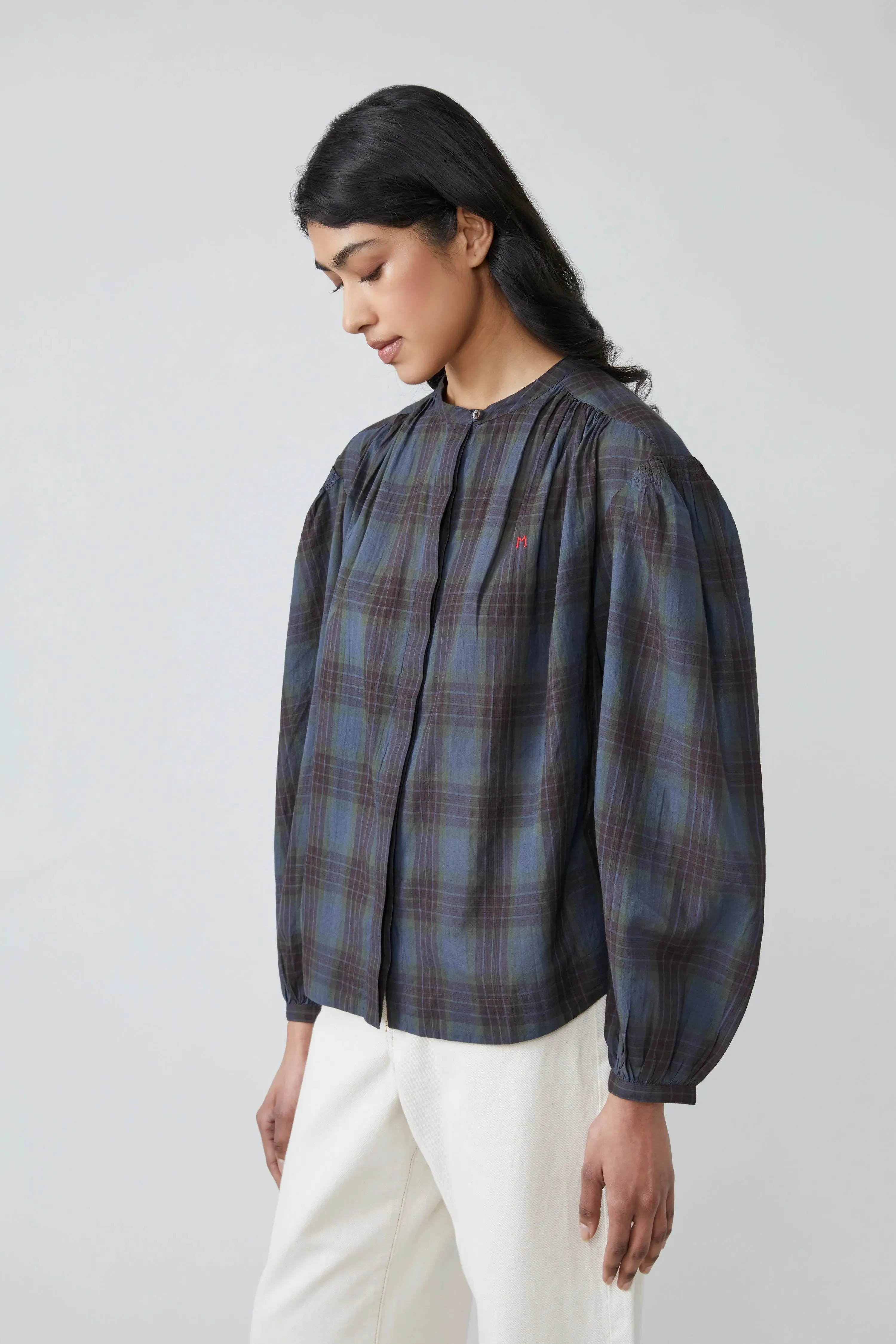 Blouse Emma N°809 Le Parfait Slate Grey sold by Moismont