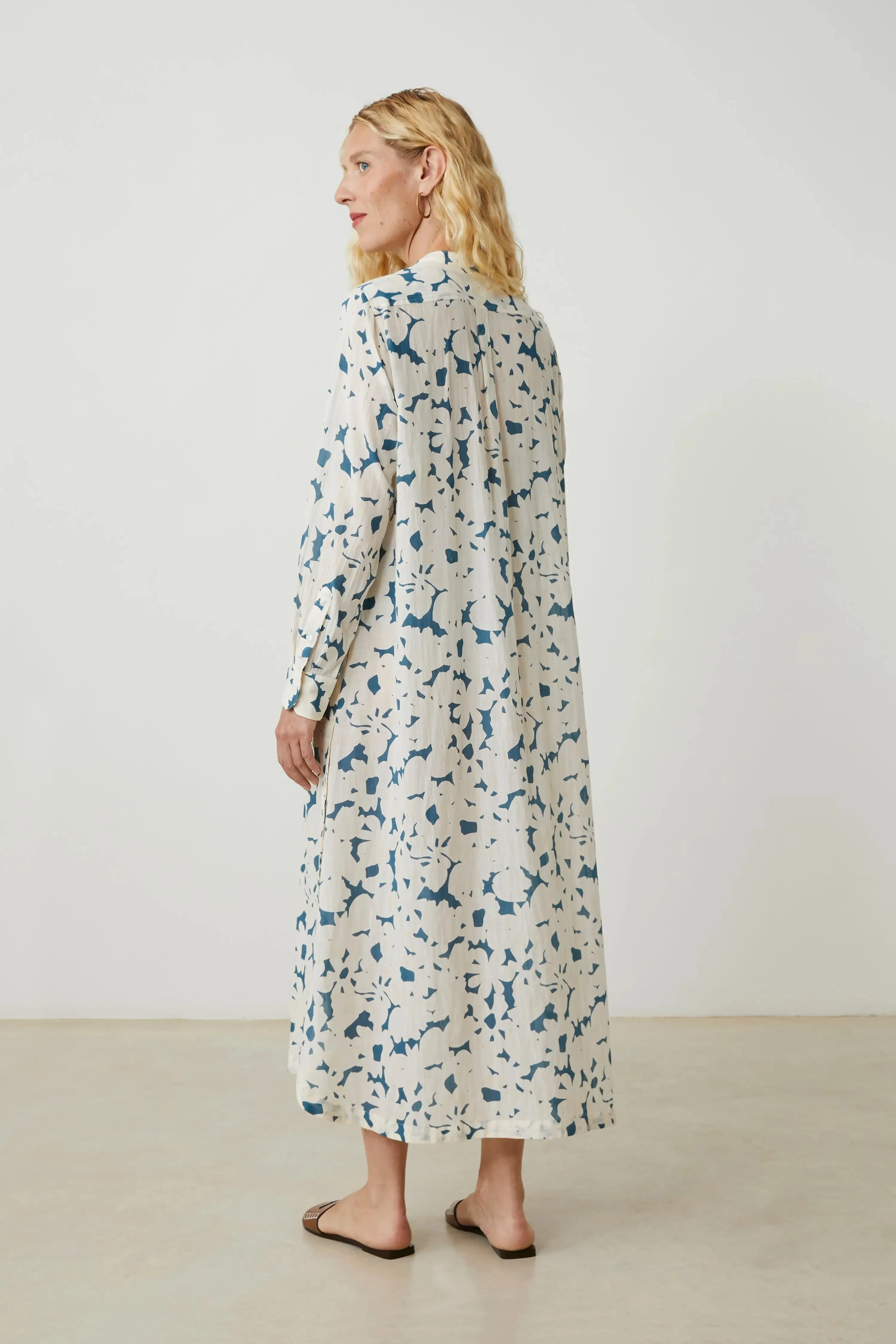 Robe Chloe N°785 Nymphe Indigo sold by Moismont product image thumbnail 5