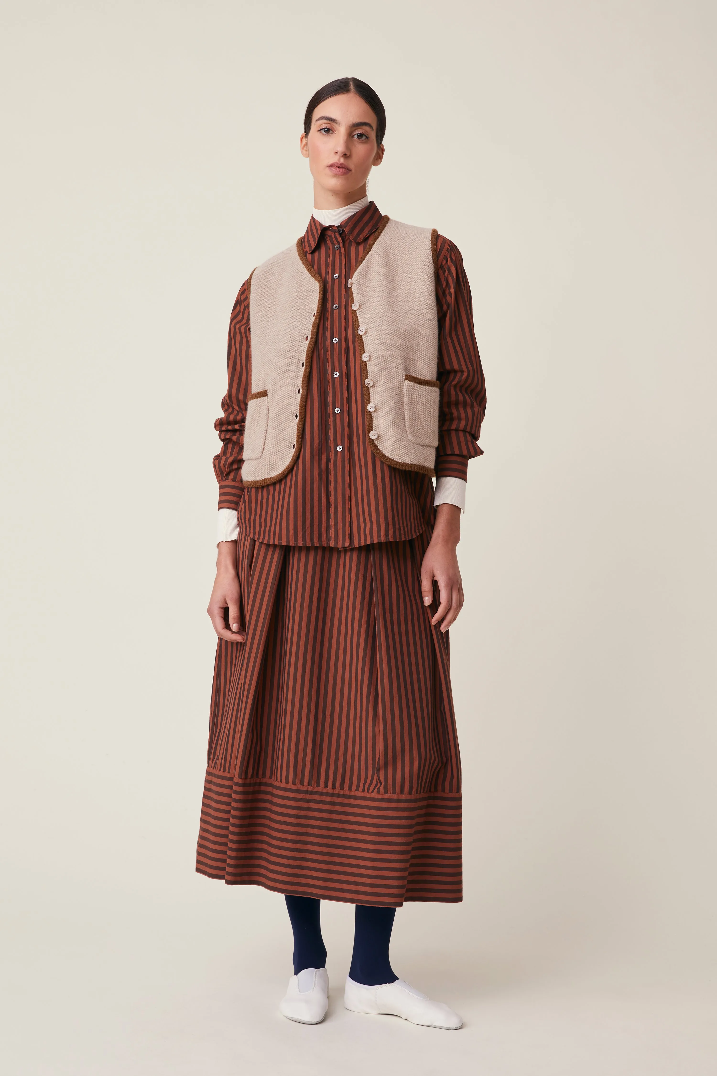 Gilet Angele N°232 Cord sold by Moismont product image thumbnail 4