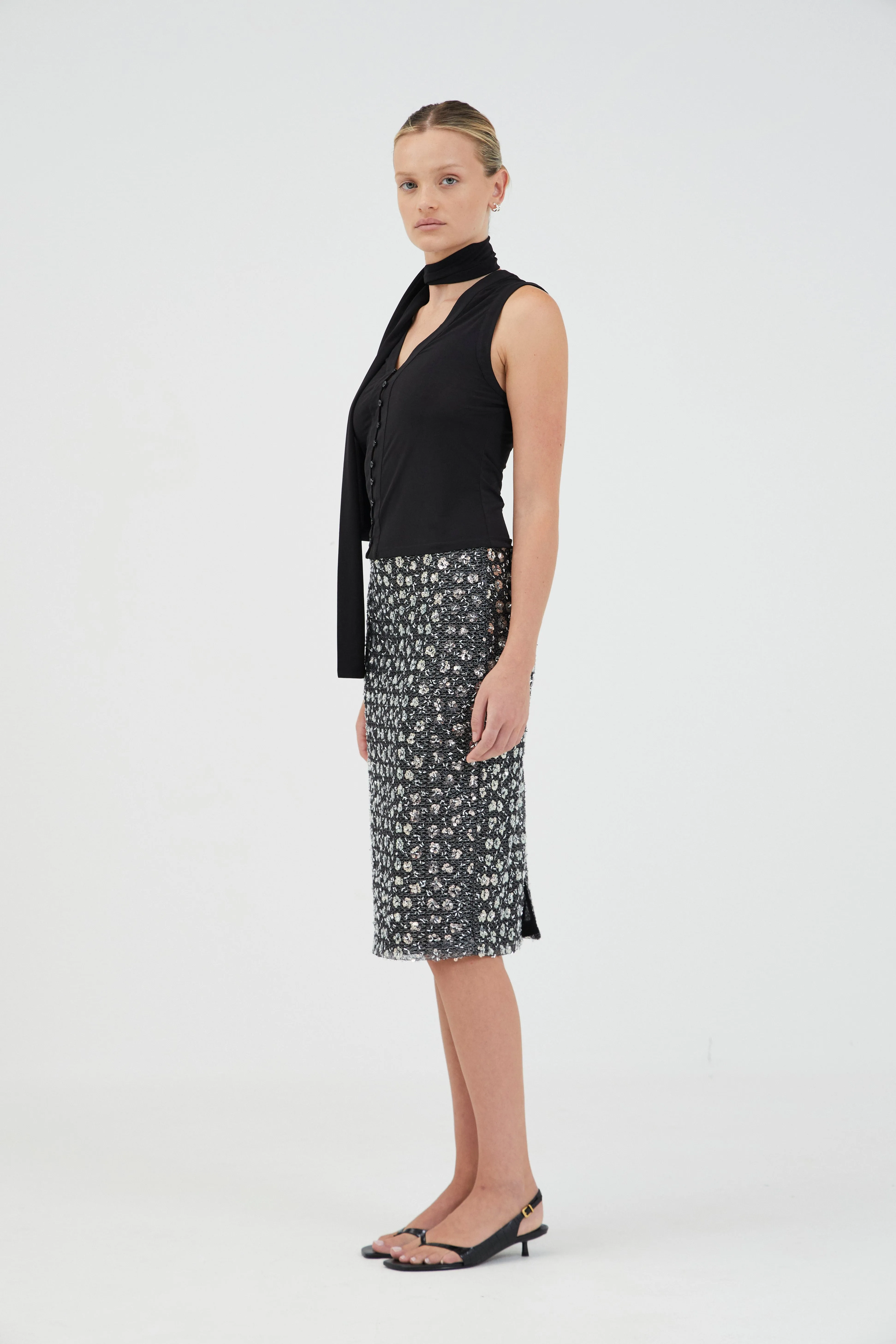 AURA BUTTON UP TANK TOP | BLACK sold by Third Form product image thumbnail 4