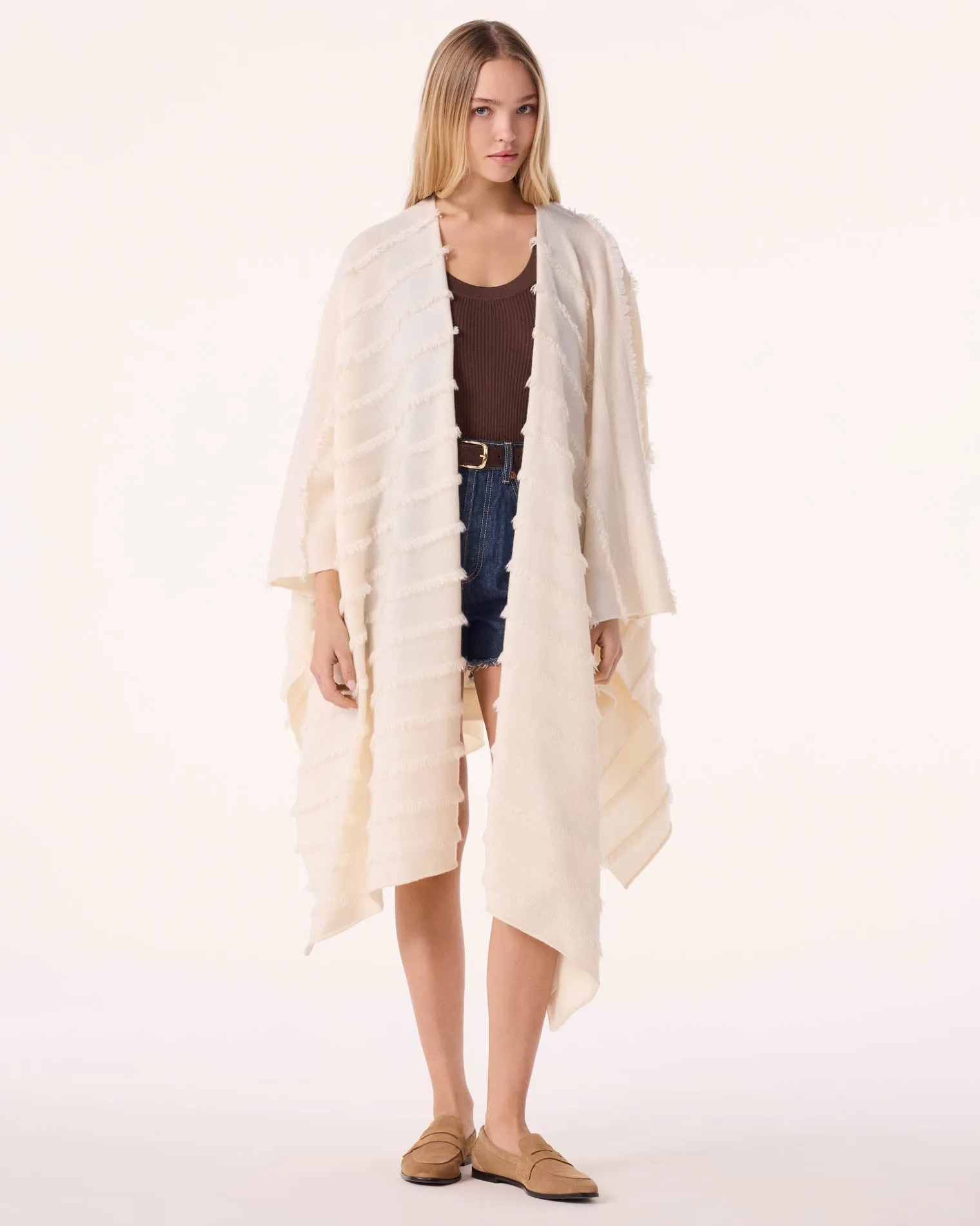 Cape Heloise blanc sold by Kutjen product image thumbnail 2