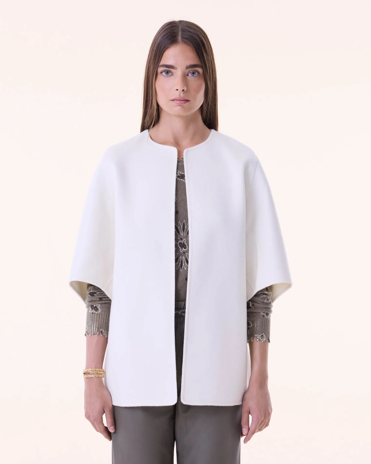 Cape Asi blanc sold by Kutjen product image thumbnail 2
