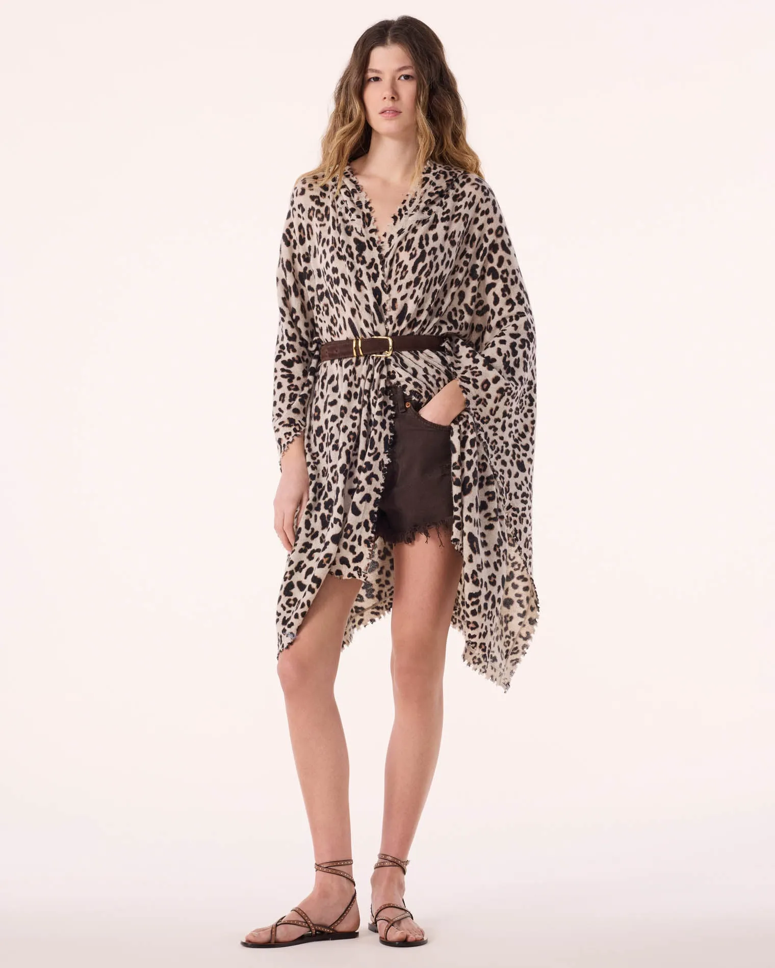 Cape Maty avoine leoprint sold by Kutjen