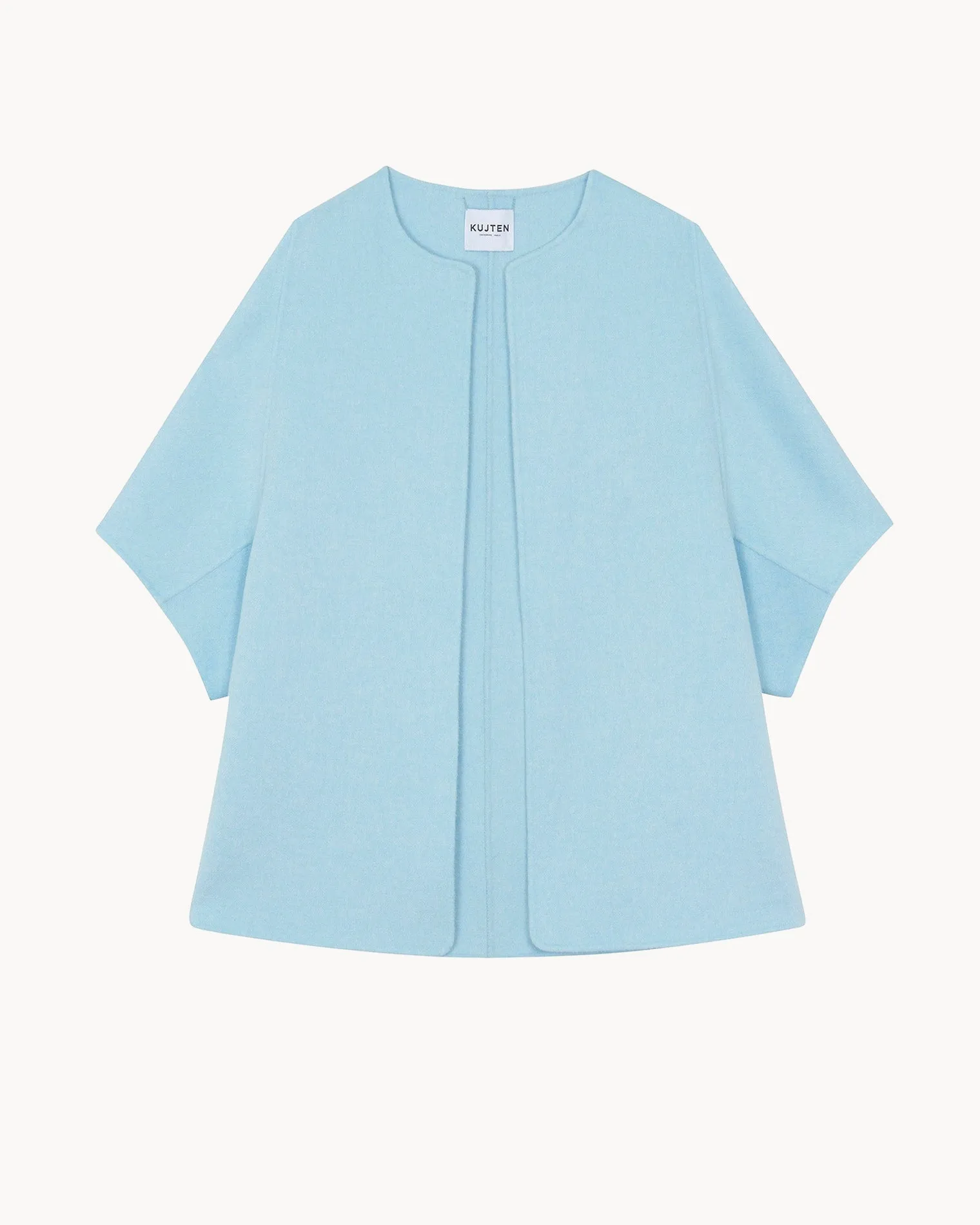 Cape Asi bleu ciel sold by Kutjen