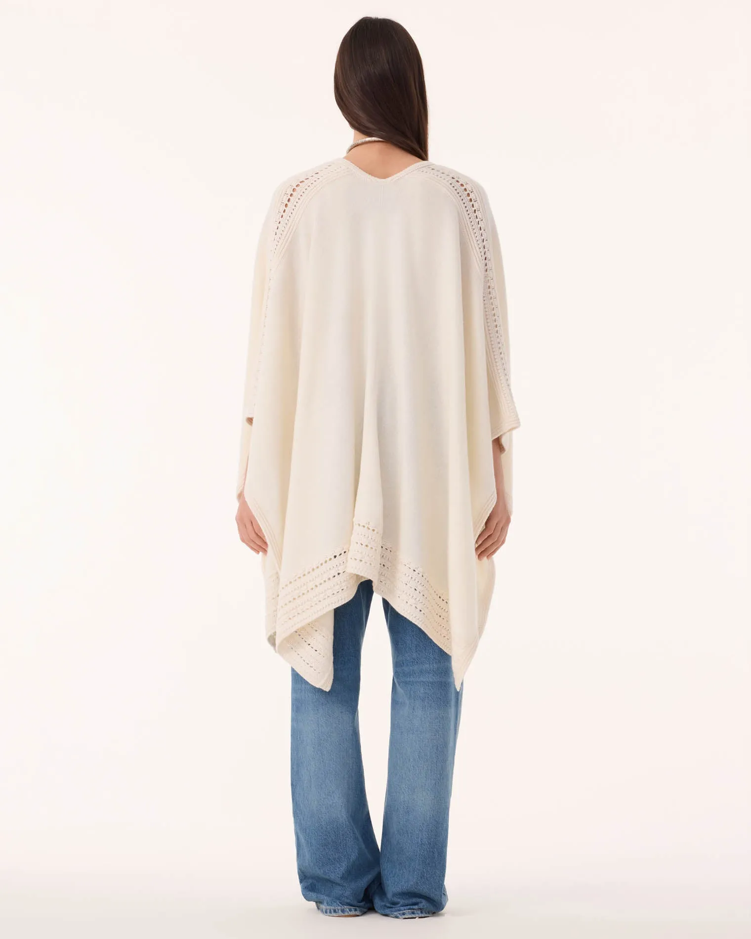 Cape Granada blanc sold by Kutjen product image thumbnail 3