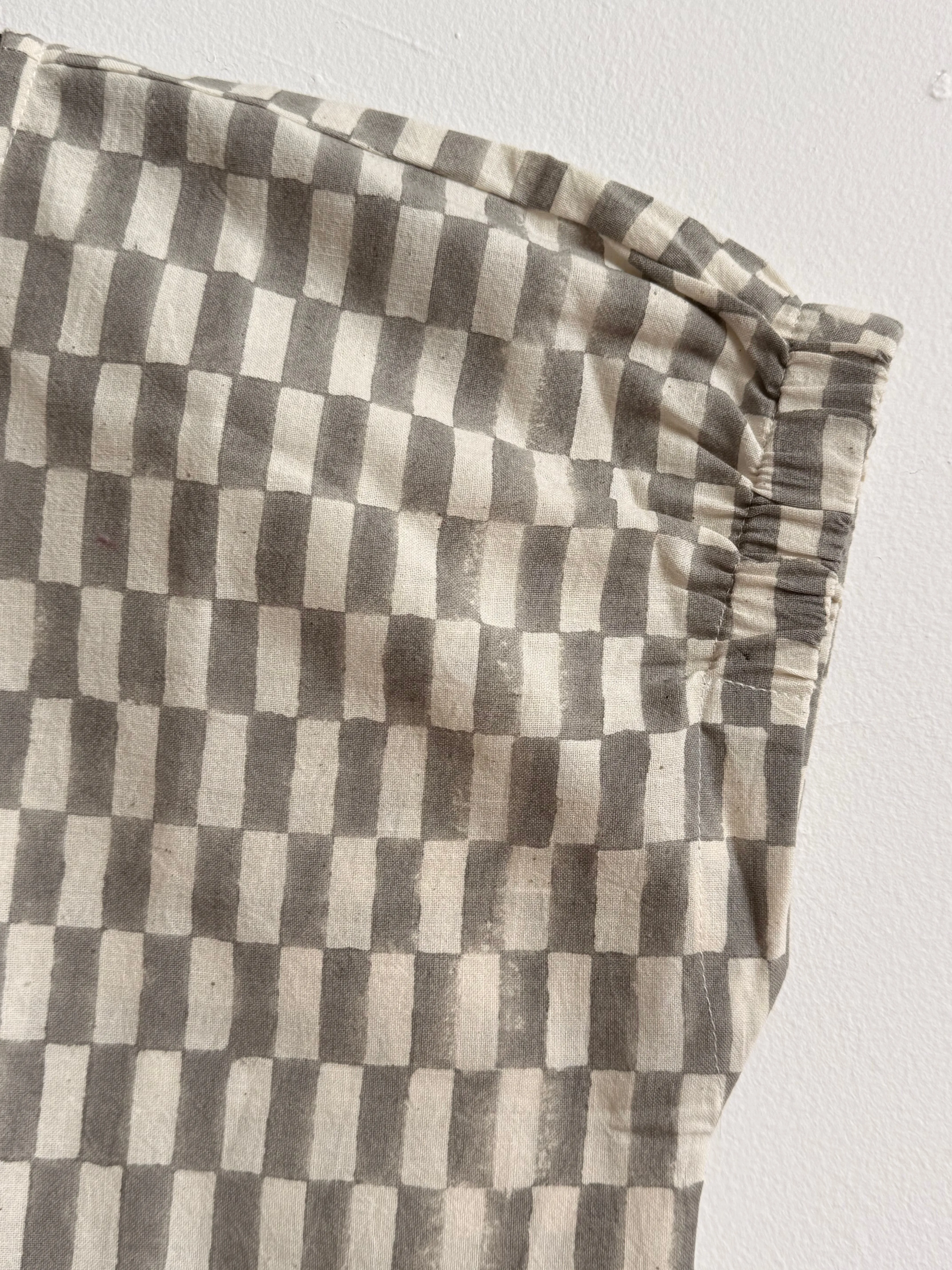 Zélia Top Petit Rectangle - Grey sold by Happy French Gang product image thumbnail 2