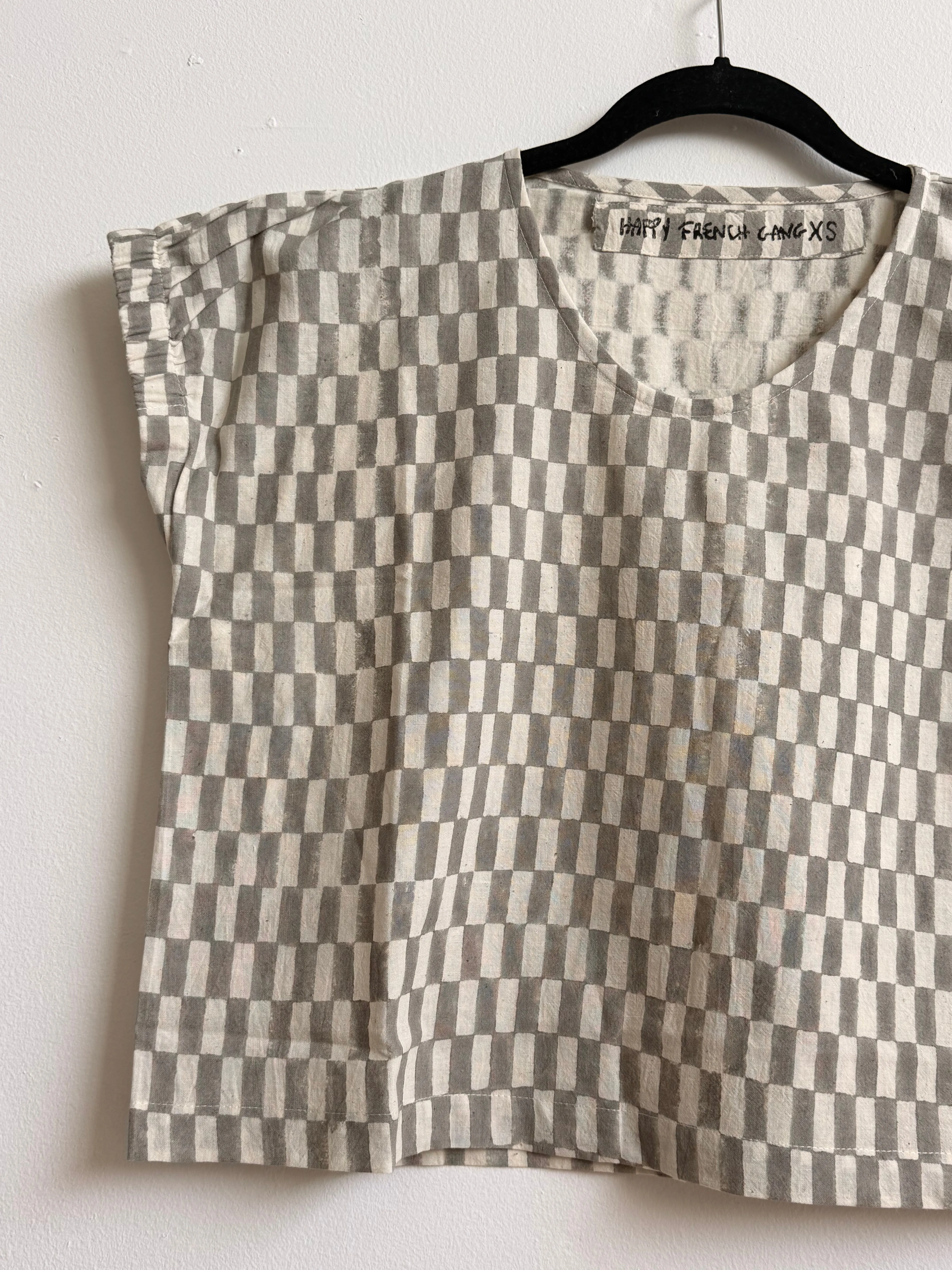 Zélia Top Petit Rectangle - Grey sold by Happy French Gang product image thumbnail 4