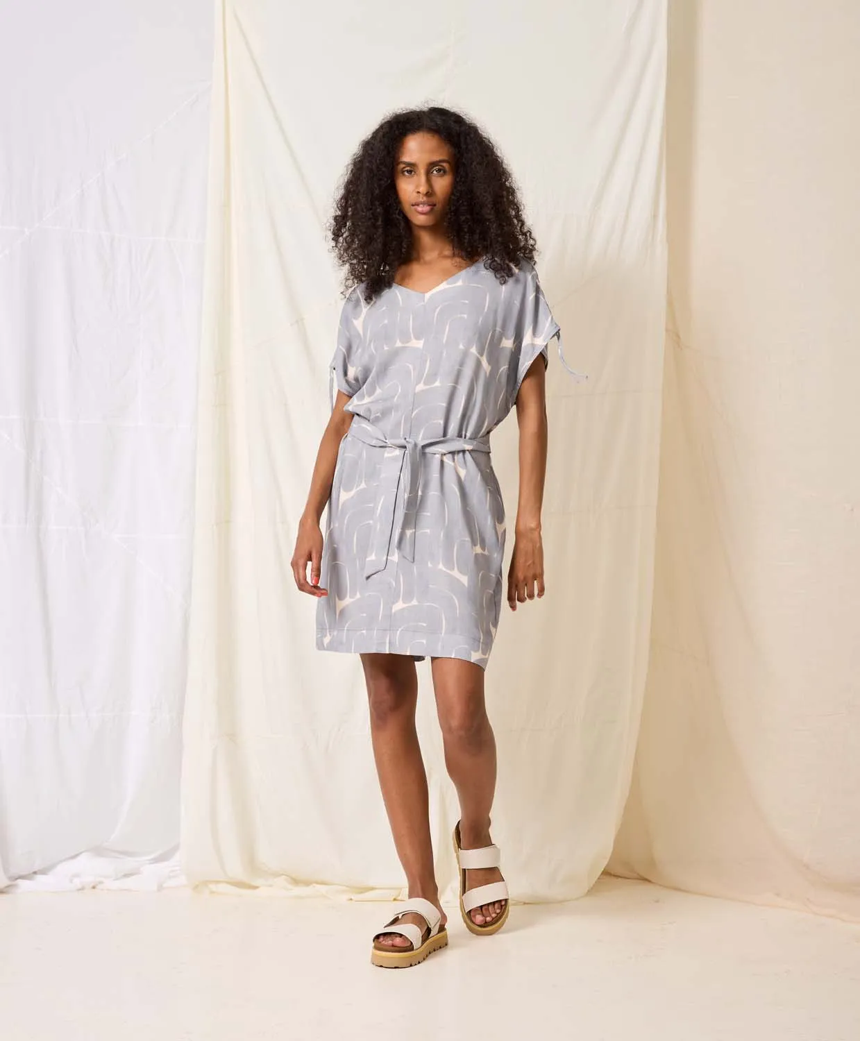 HÉLÉNIE Dress - Alizé Arch sold by Cokluch product image thumbnail 2