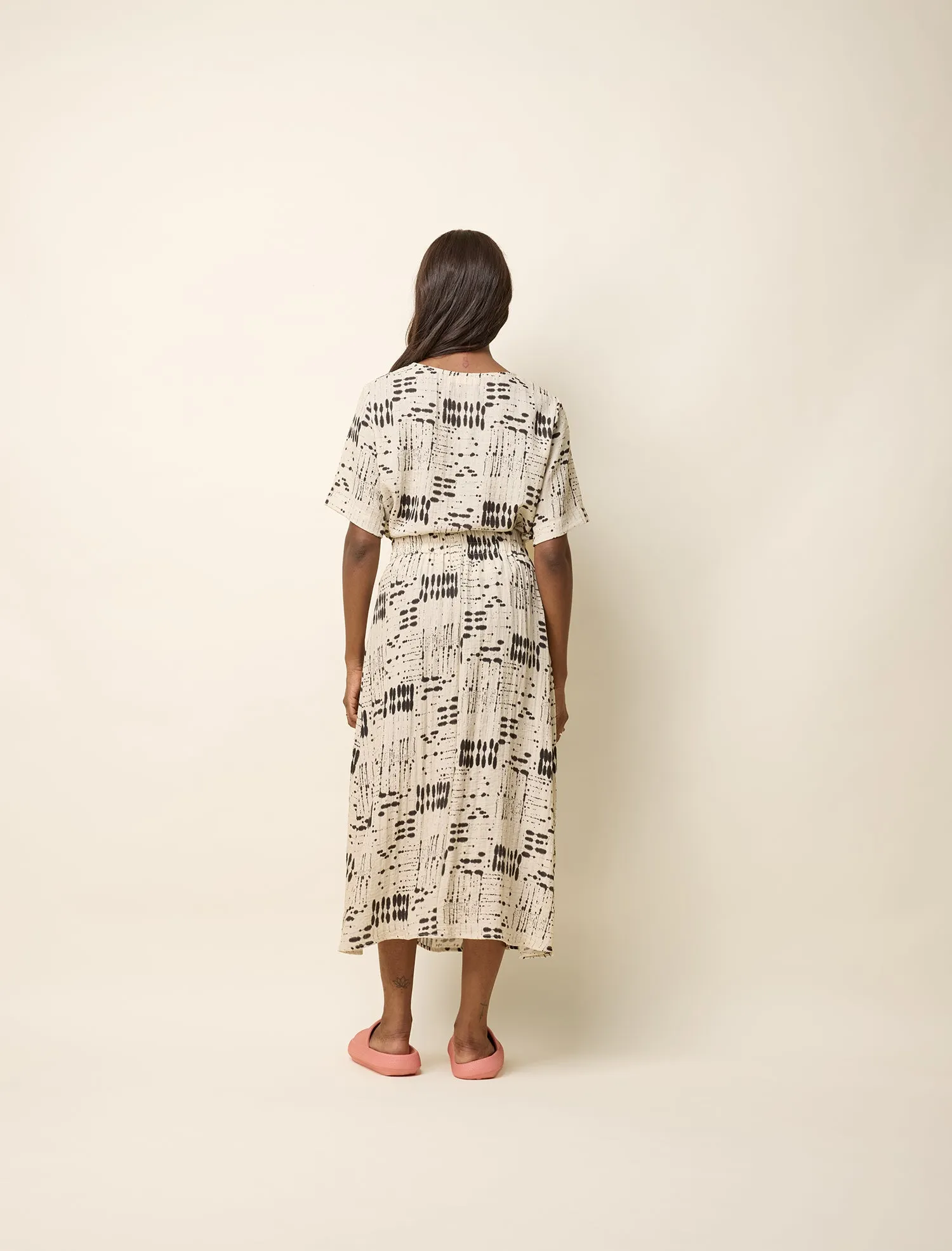 VEE Top - Natural Ink sold by Cokluch product image thumbnail 3